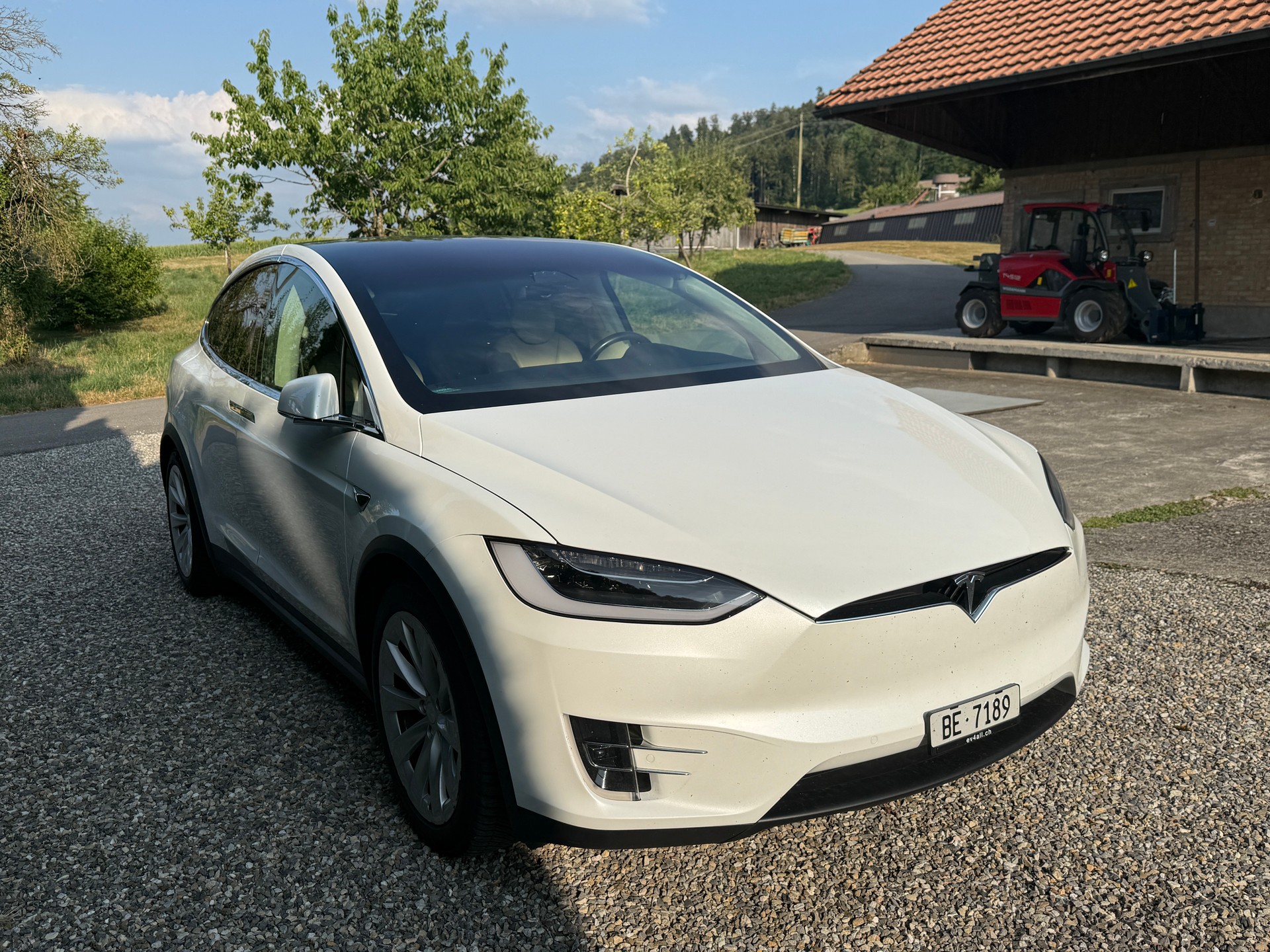 TESLA Model X 90 D-image-3