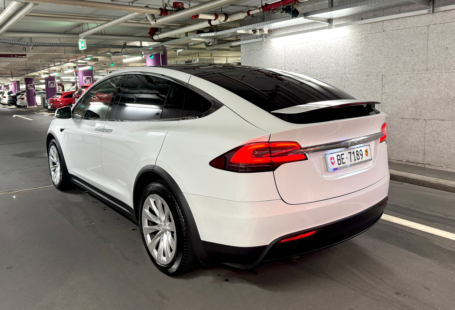 TESLA Model X 90 D-image-1
