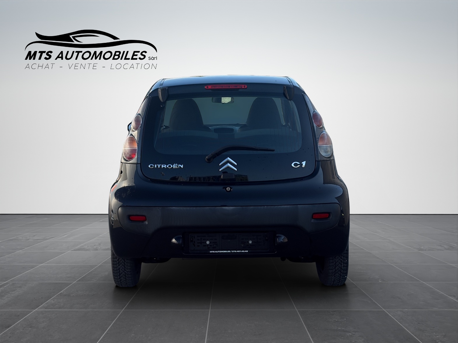 CITROEN C1 1.0i-image-4