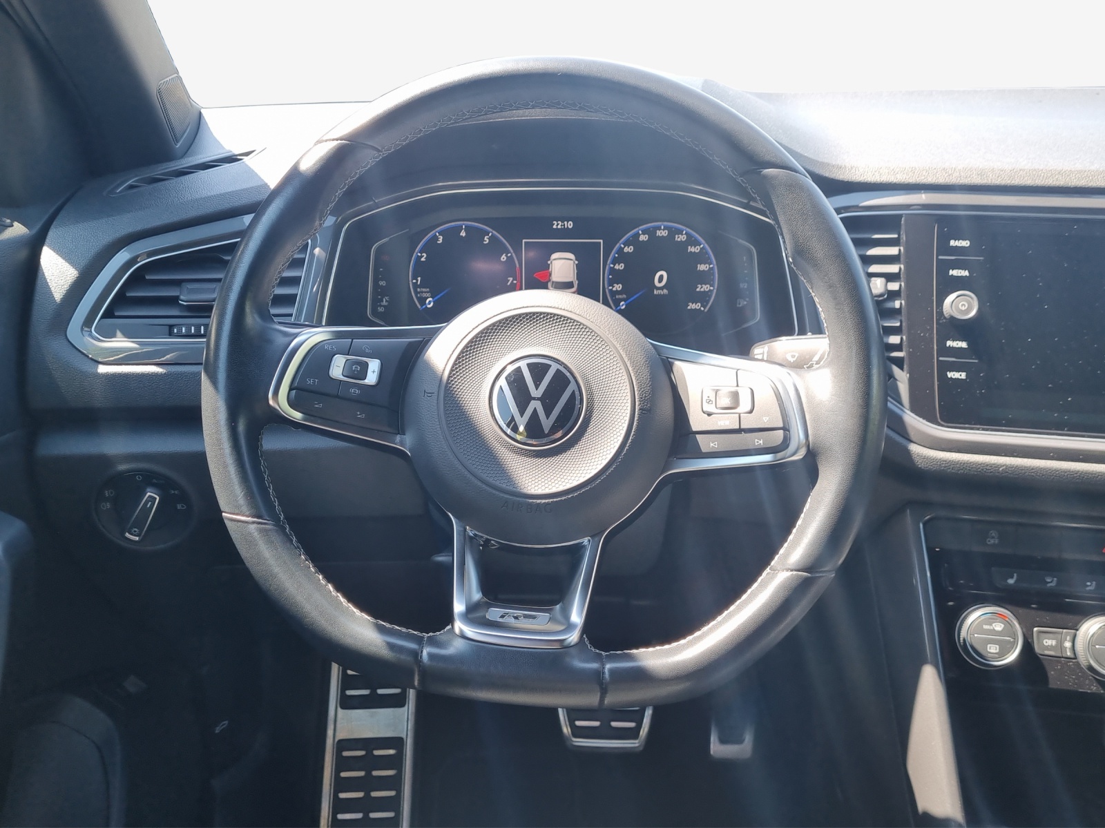 VW T-Roc 2.0 TSI Sport Selection DSG 4Motion-image-9