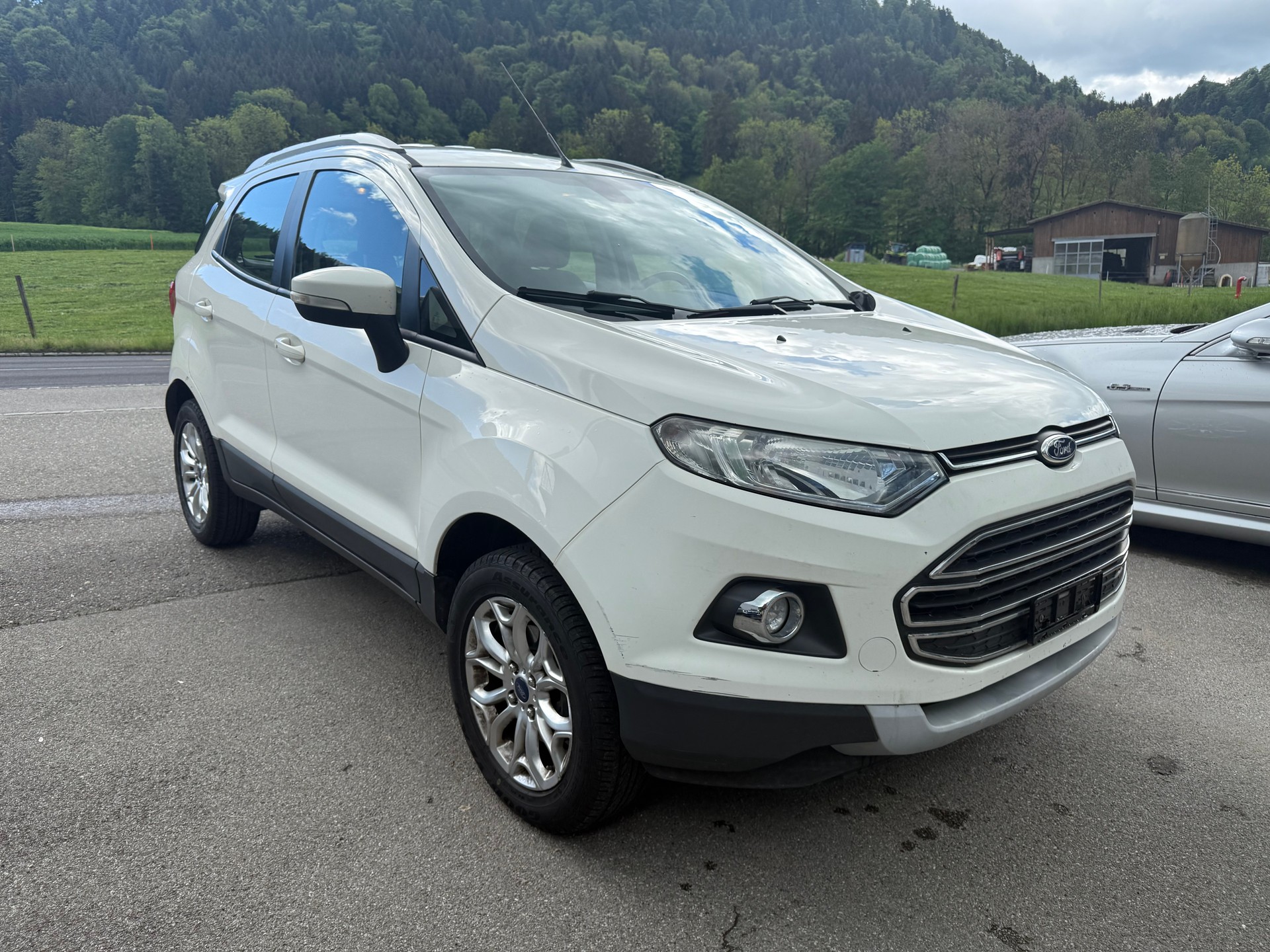 FORD EcoSport 1.0 SCTi Titanium-image-2