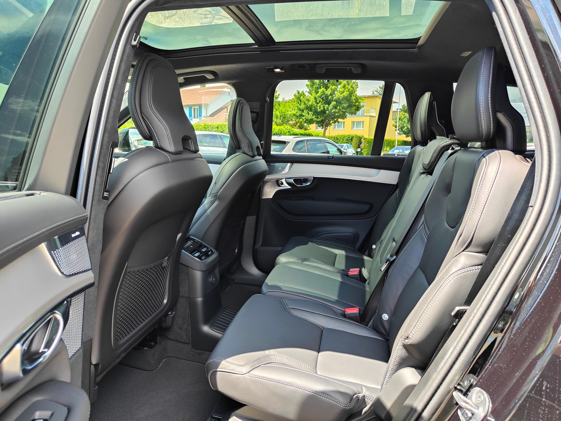 VOLVO XC90 T8 eAWD PluginHybrid Black Edition Geartronic-image-13
