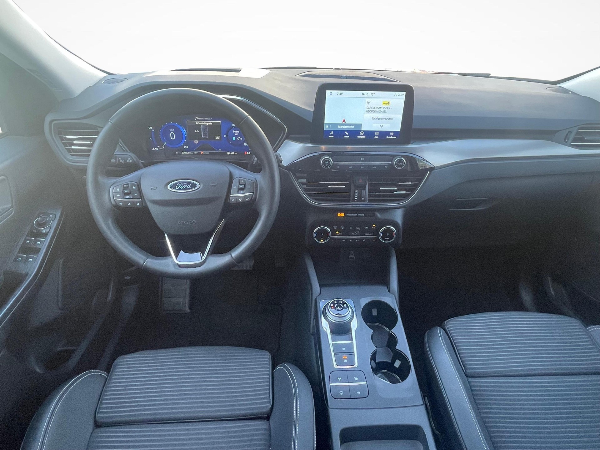 FORD Kuga 2.5 Hybrid Titanium X 4x4-image-8