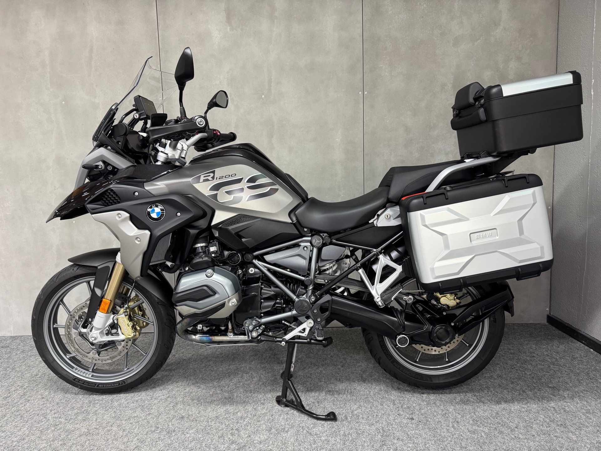 BMW R 1200 GS ABS-showroom-element-1