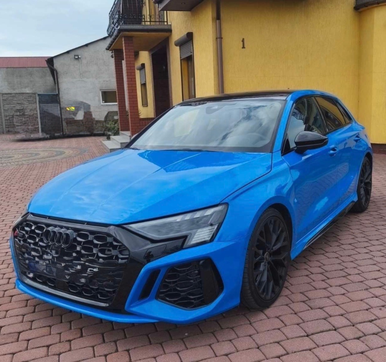 AUDI RS3 Sportback 2.5 TSI quattro S-tronic