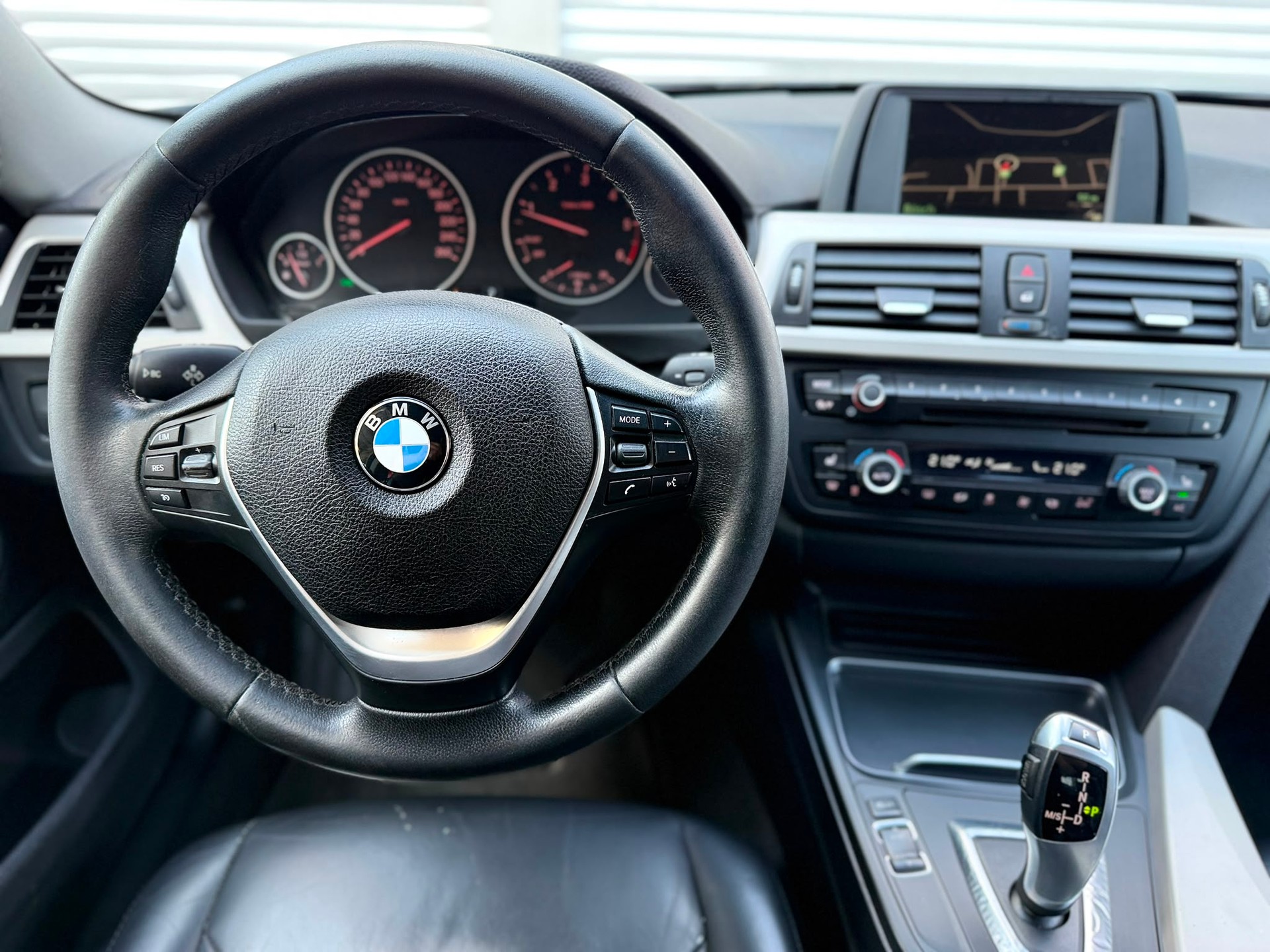 BMW 420d Gran Coupé-image-11