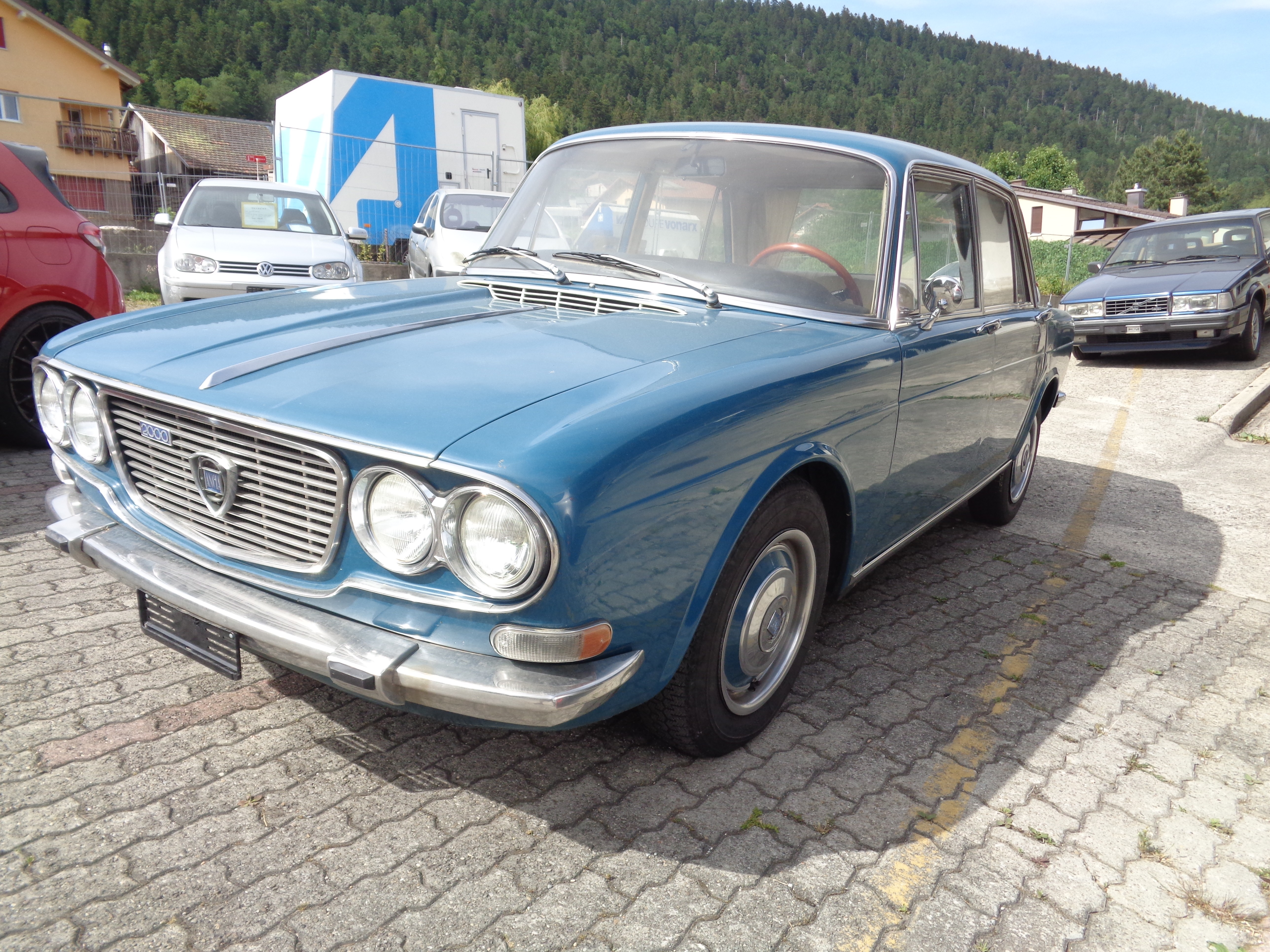 Car photo