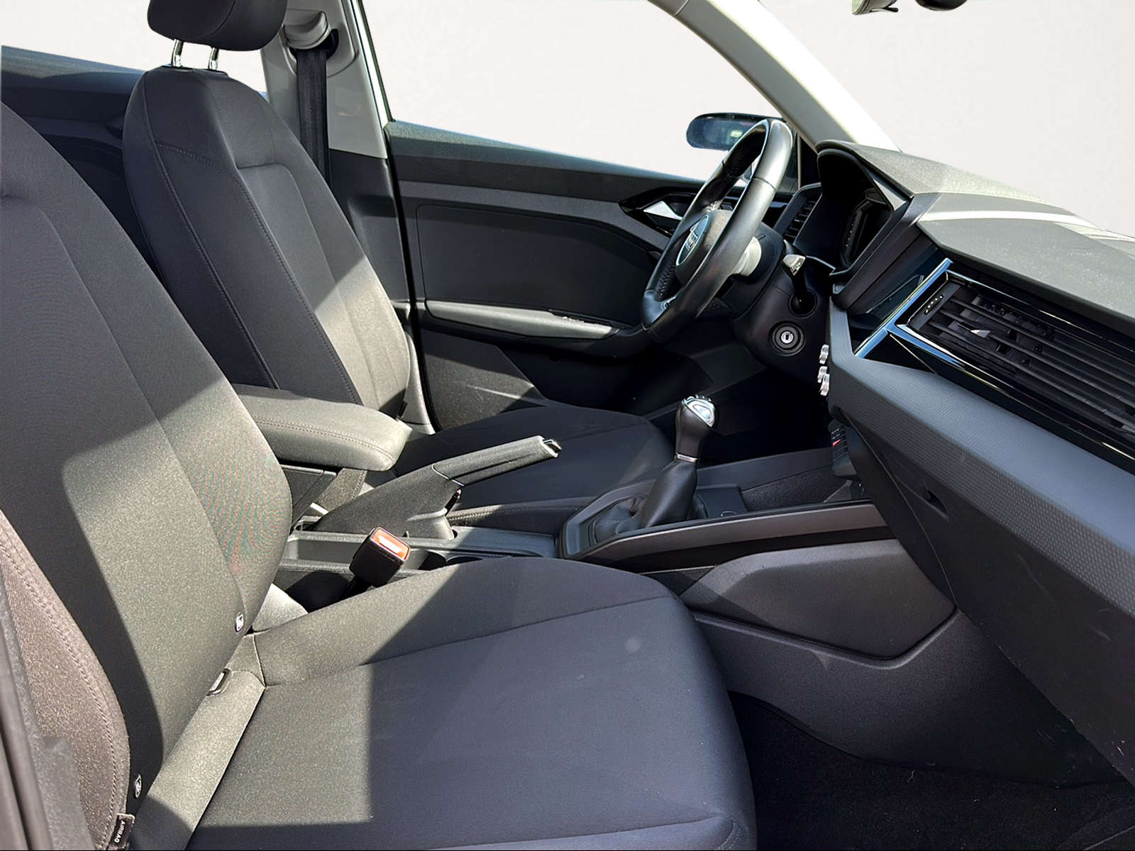 AUDI A1 Sportback 30 TFSI advanced-image-8