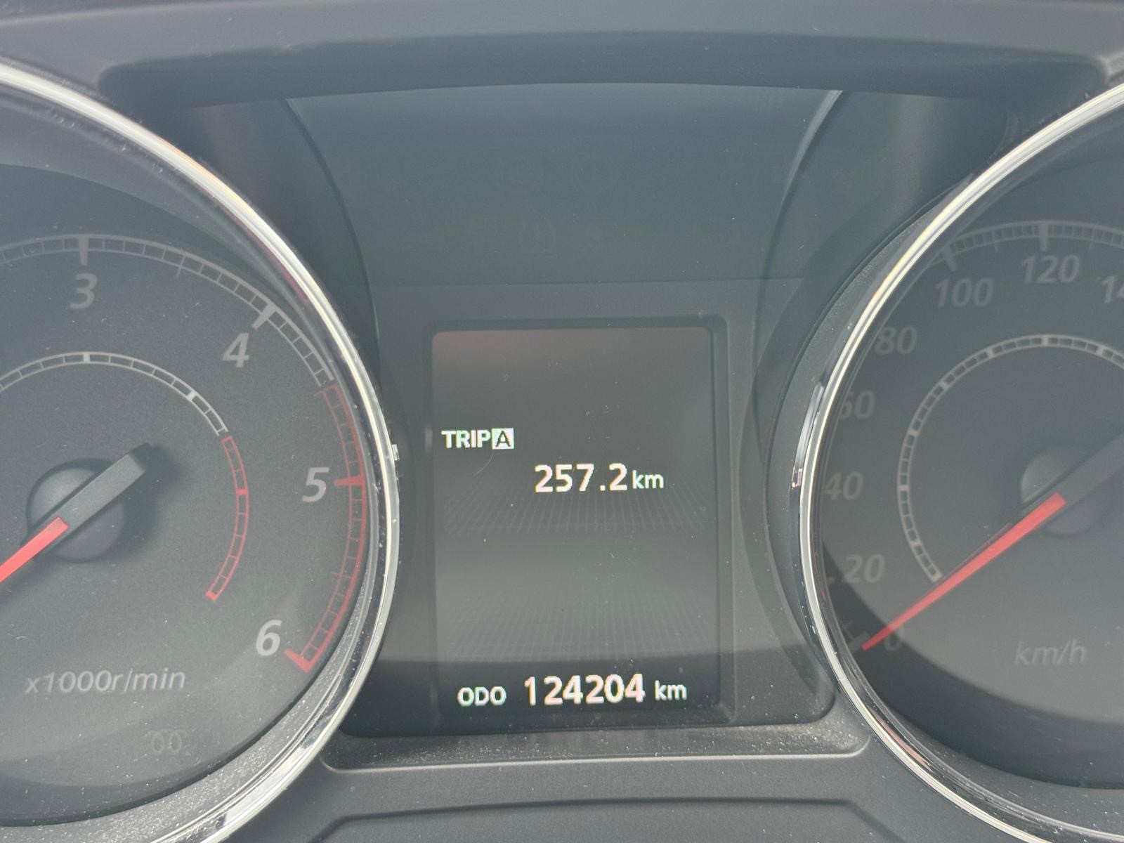 MITSUBISHI ASX 1.8 DID Celebration 300K 4WD-image-10