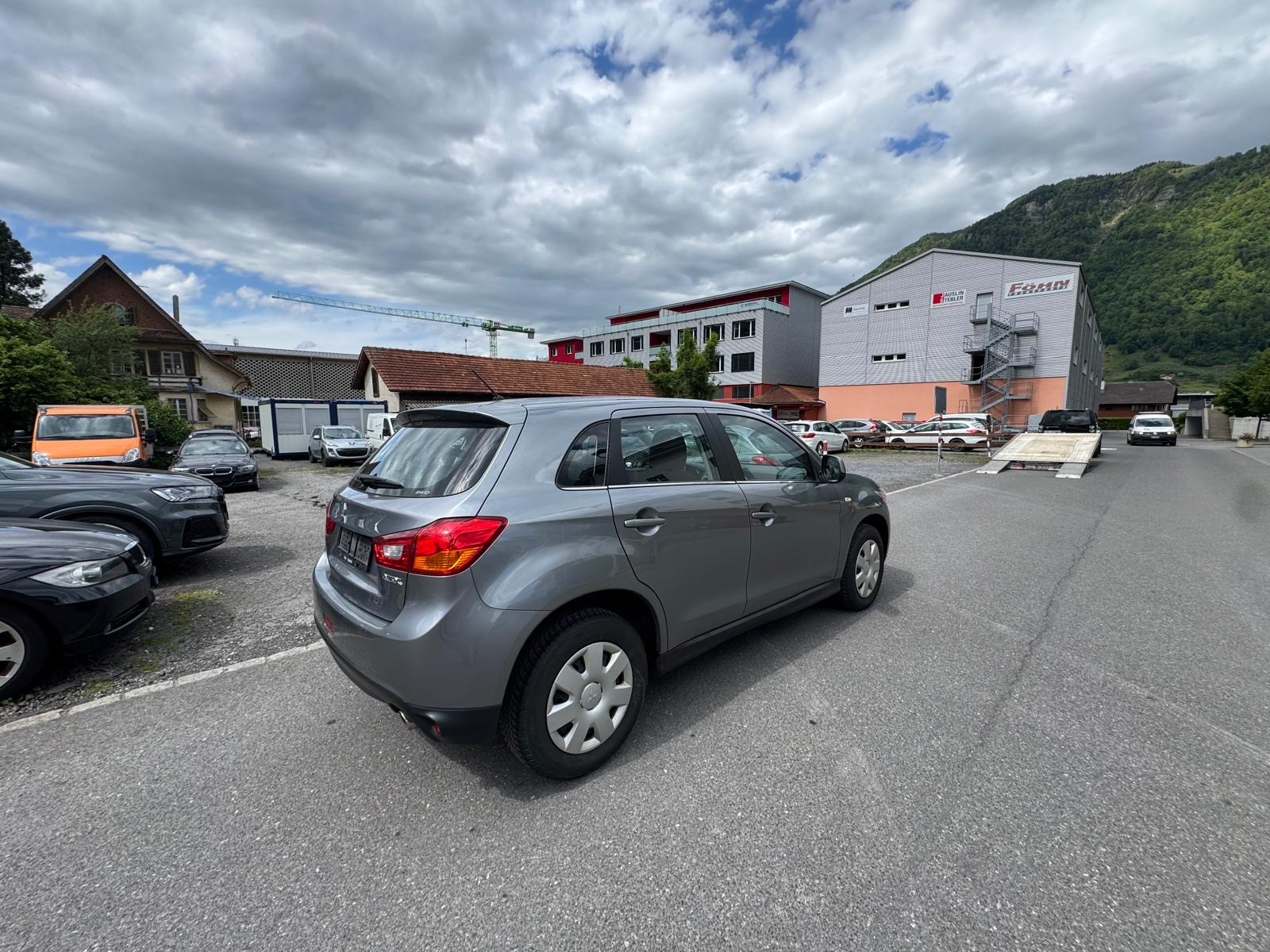 MITSUBISHI ASX 1.8 DID Celebration 300K 4WD-image-5