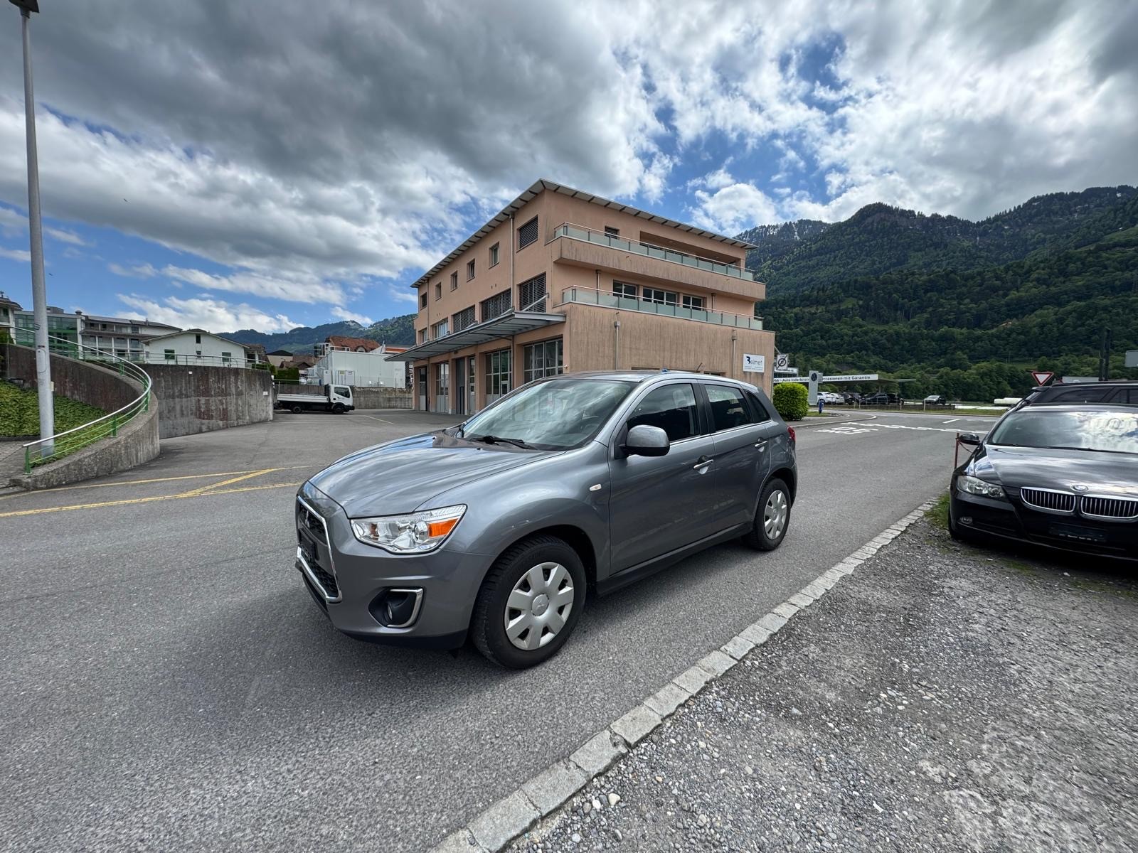MITSUBISHI ASX 1.8 DID Celebration 300K 4WD-showroom-element-2