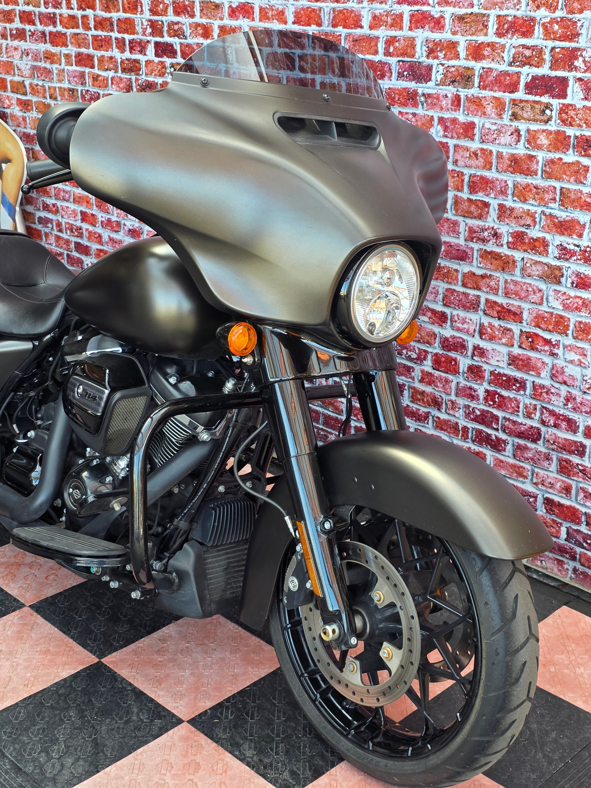 HARLEY-DAVIDSON FLHXS Street Glide Special 114-image-4