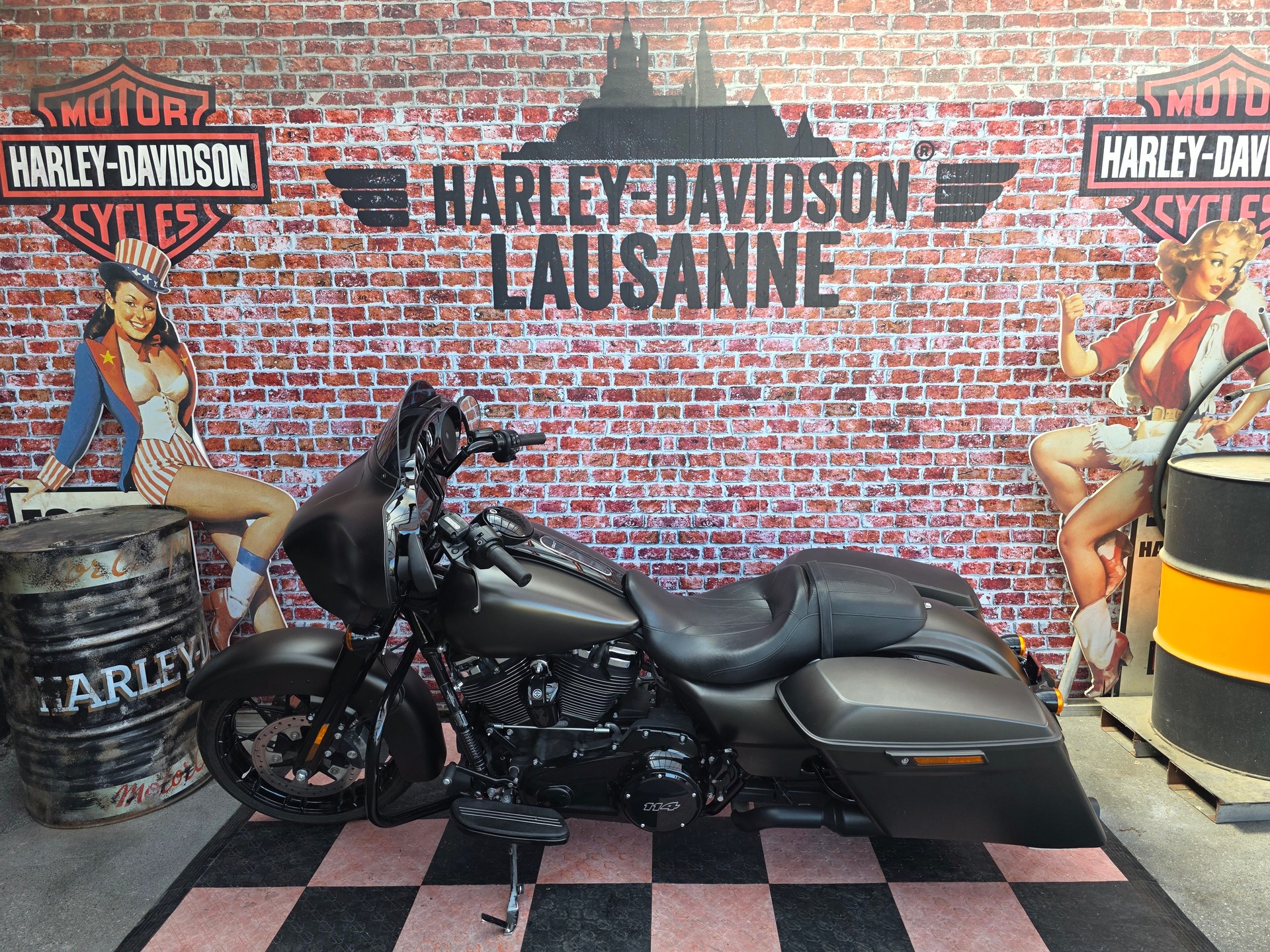 HARLEY-DAVIDSON FLHXS Street Glide Special 114-showroom-element-1