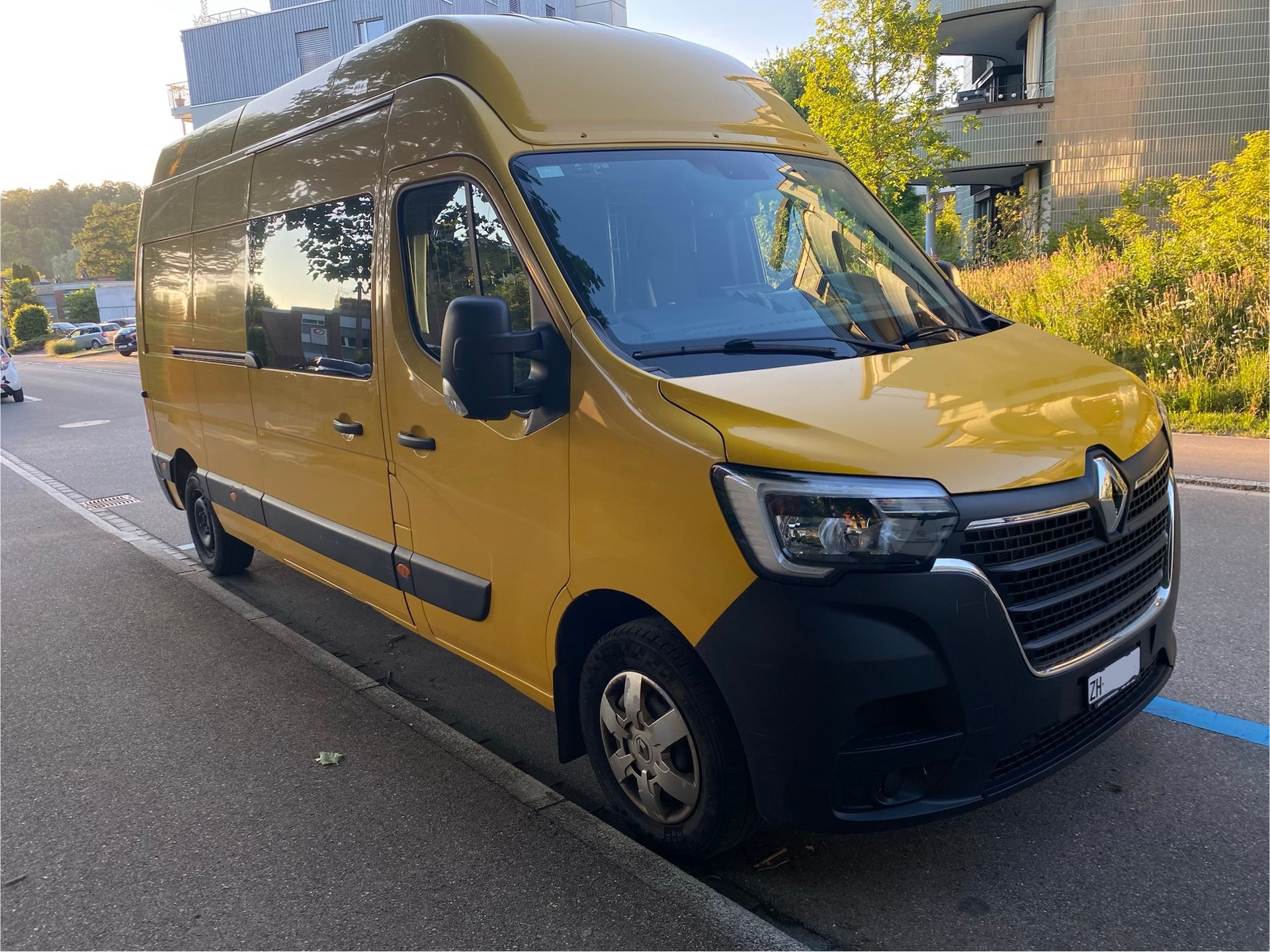 RENAULT Master T35 2.3dCi 135 L3H3-image-0