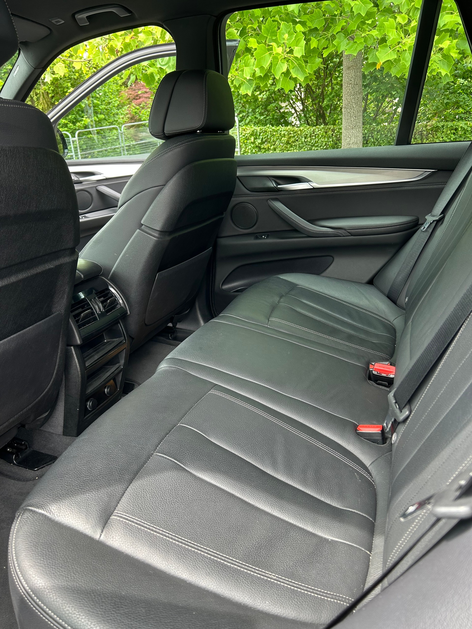 BMW 30d xDrive-image-4