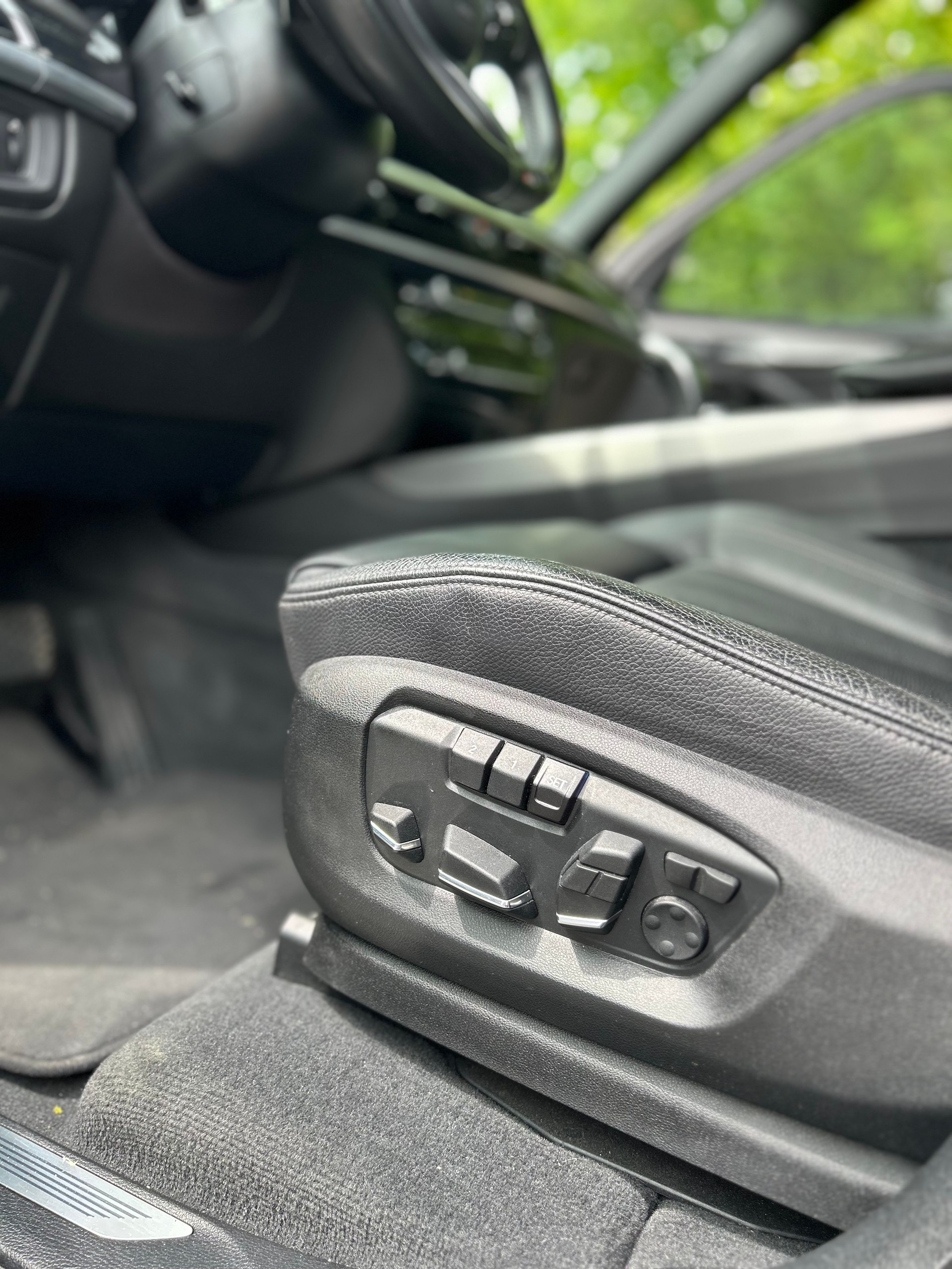 BMW 30d xDrive-image-6