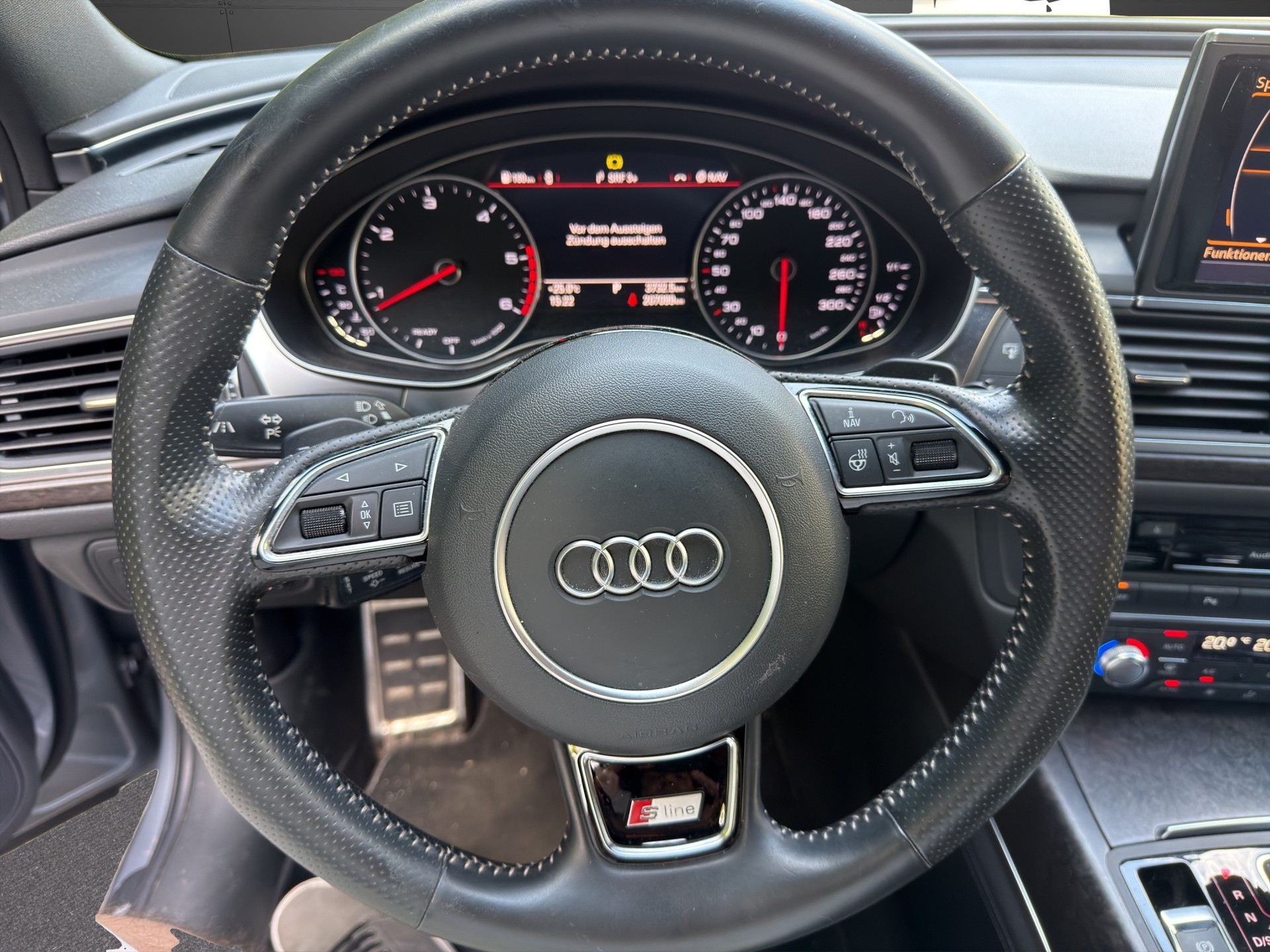 AUDI A6 Avant 3.0 TDI V6 quattro S-tronic-image-9