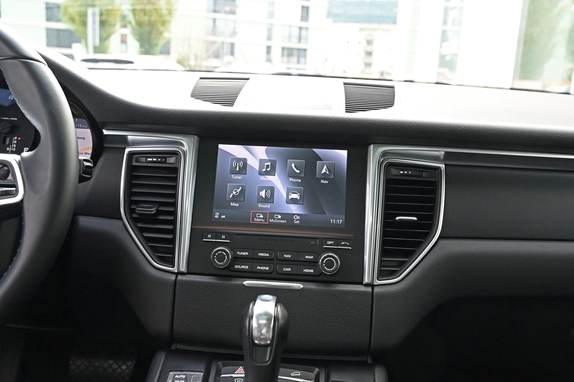 PORSCHE Macan PDK **frisch ab MFK**-image-15