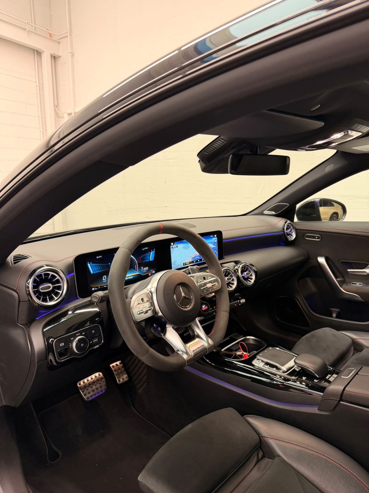 MERCEDES-BENZ CLA 35 AMG 4Matic 7G-DCT Black Performance-image-10