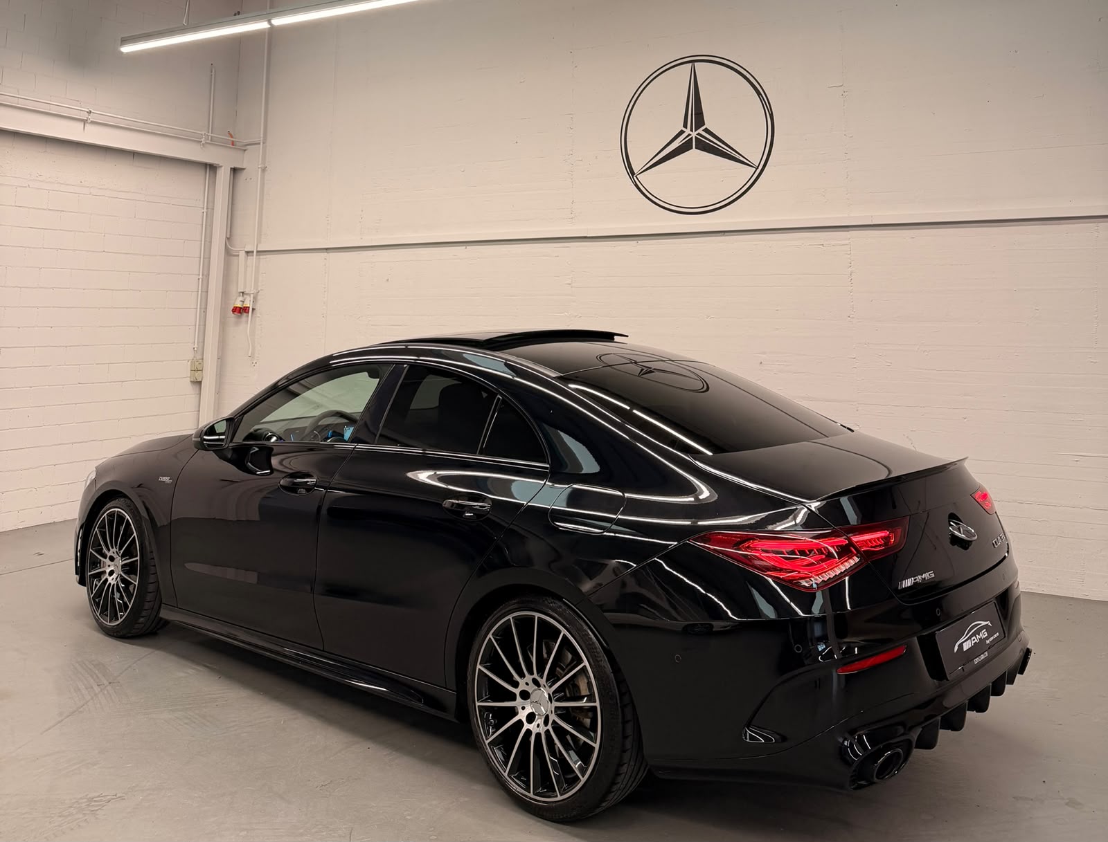 MERCEDES-BENZ CLA 35 AMG 4Matic 7G-DCT Black Performance-image-6