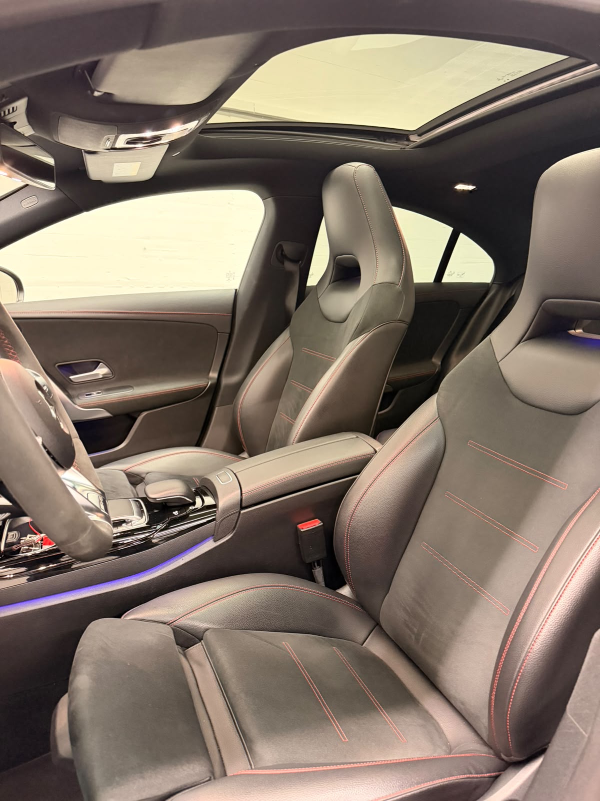 MERCEDES-BENZ CLA 35 AMG 4Matic 7G-DCT Black Performance-image-12