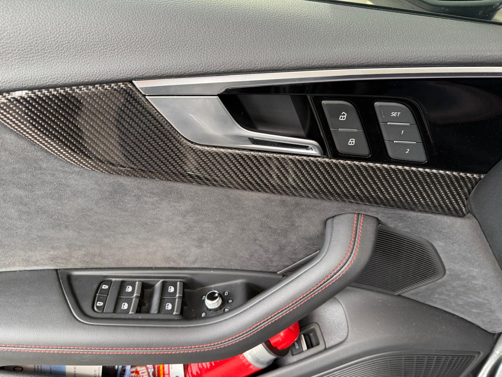 AUDI RS4 Avant quattro tiptronic-image-7