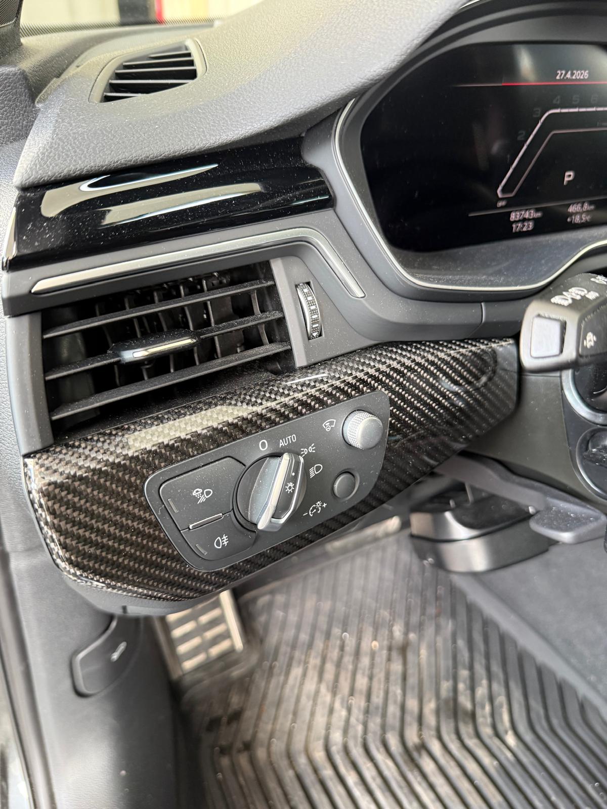 AUDI RS4 Avant quattro tiptronic-image-6
