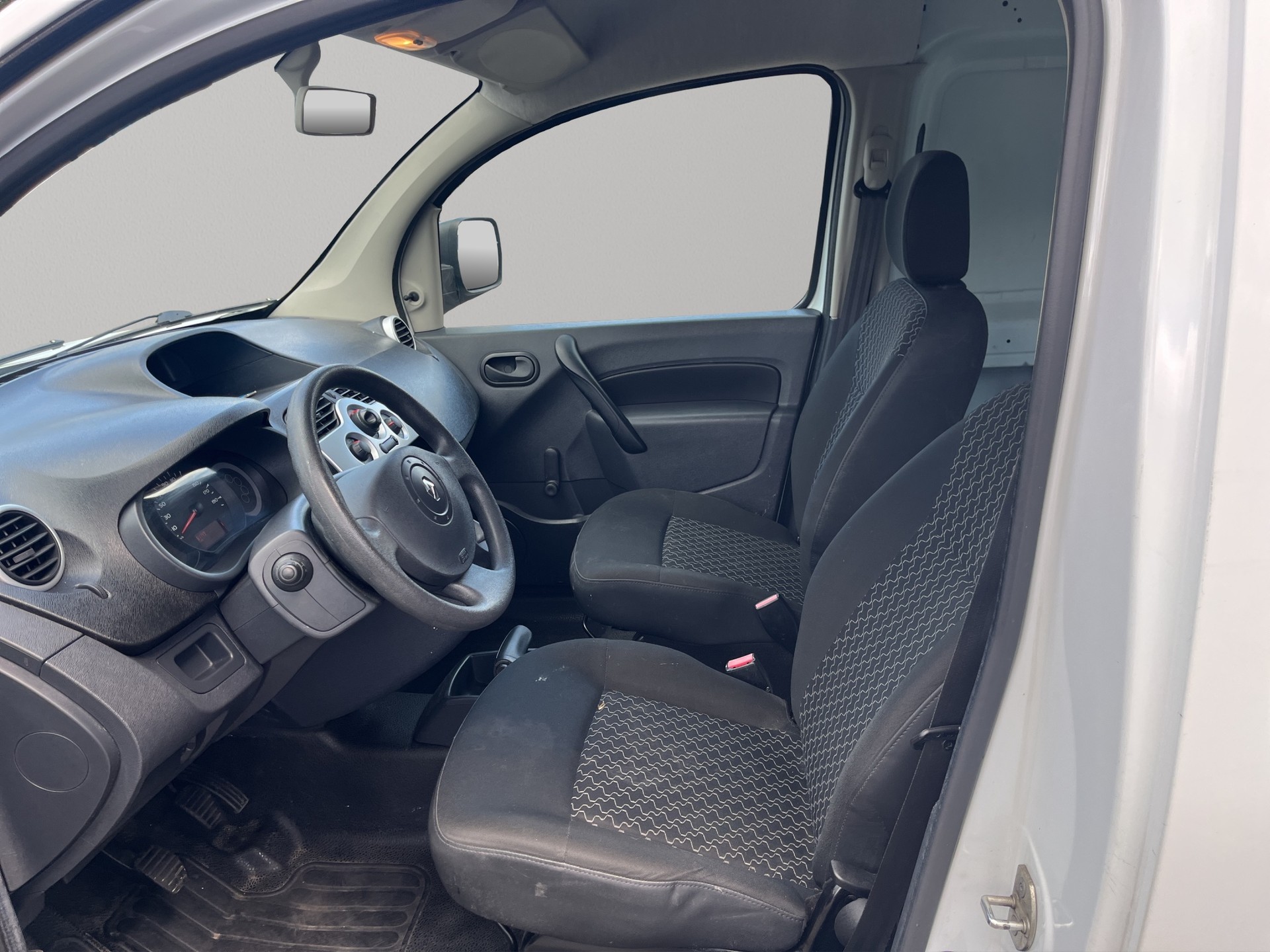 RENAULT Kangoo Express Compact 1.5 dCi 75-image-8