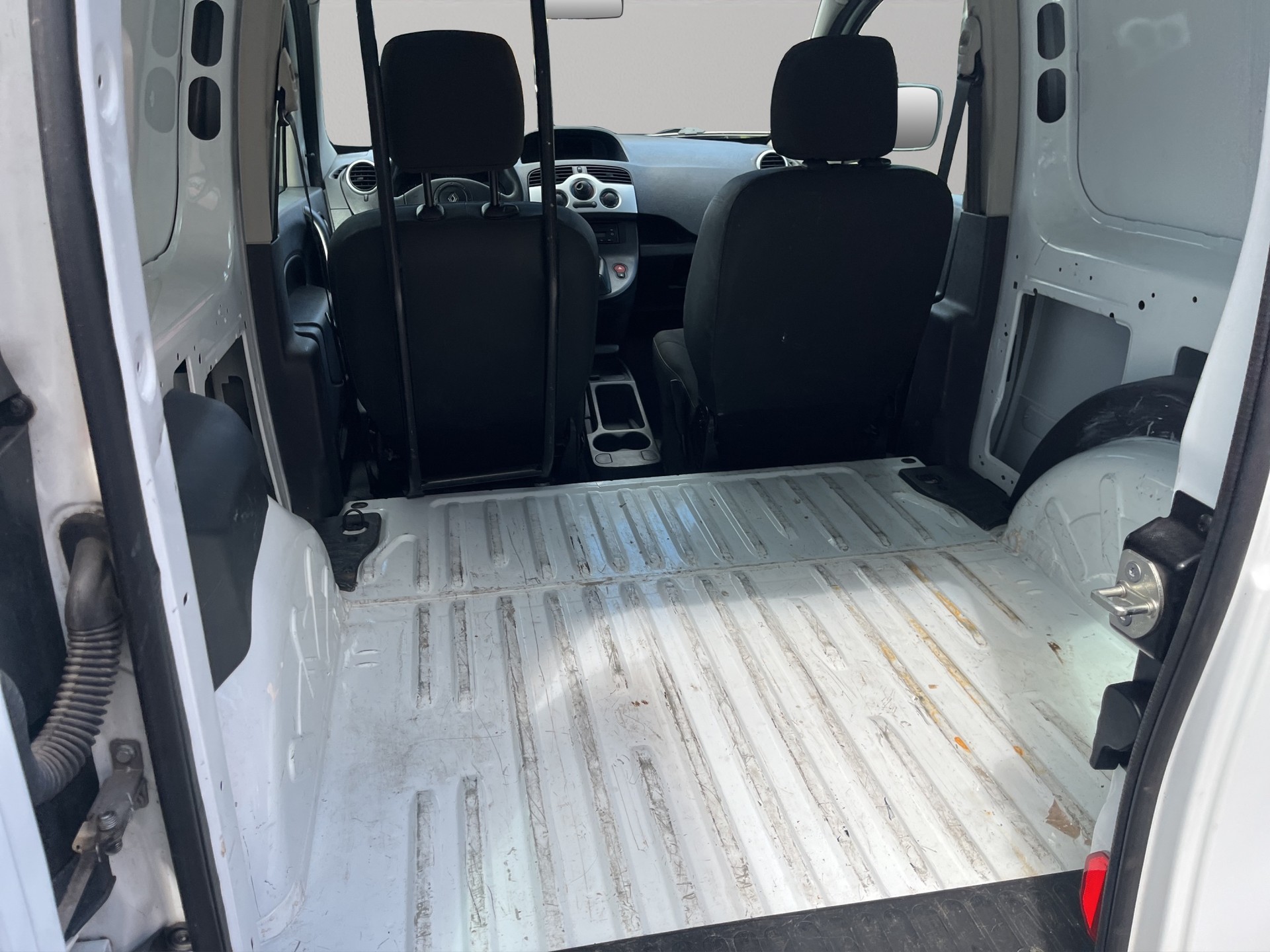 RENAULT Kangoo Express Compact 1.5 dCi 75-image-11