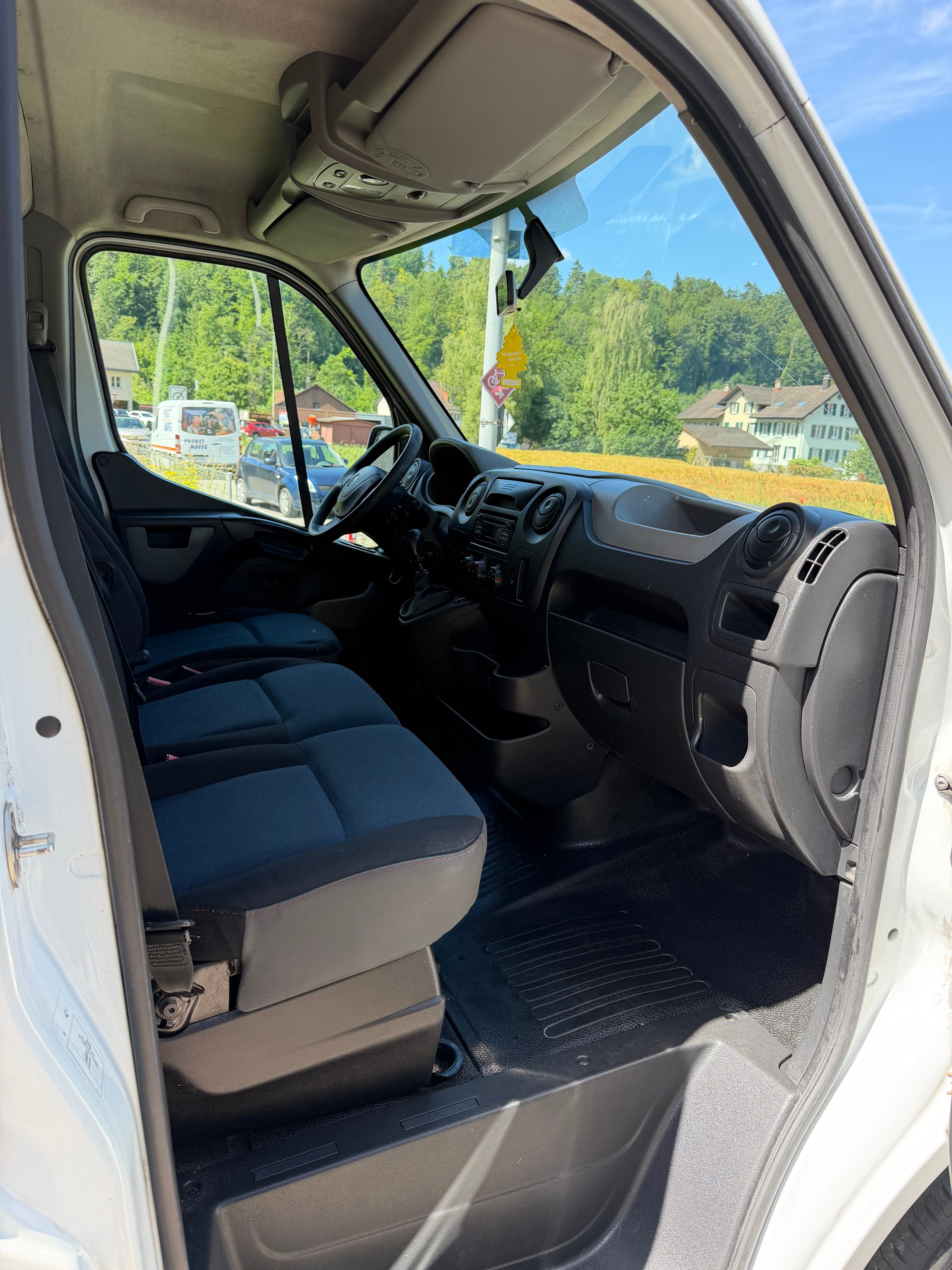 RENAULT MASTER-image-11