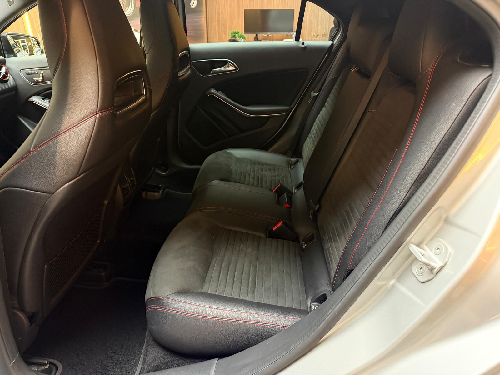 MERCEDES-BENZ A 250 Sport 4m-image-18