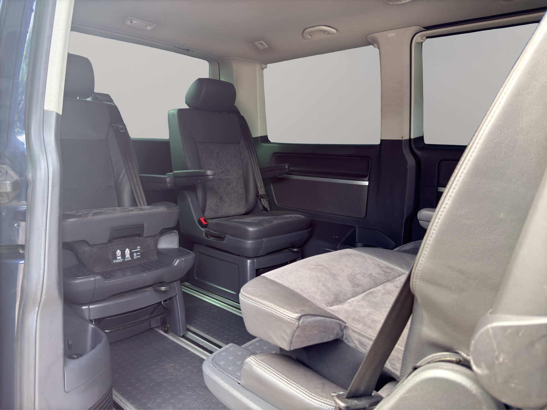VW T5 Multivan 2.0 Bi-TDI CR Highline 4Motion DSG-image-22