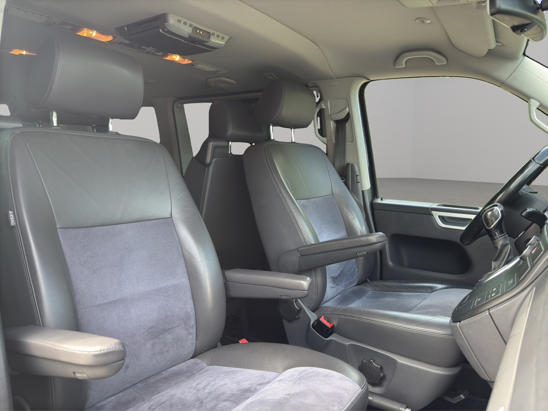 VW T5 Multivan 2.0 Bi-TDI CR Highline 4Motion DSG-image-21