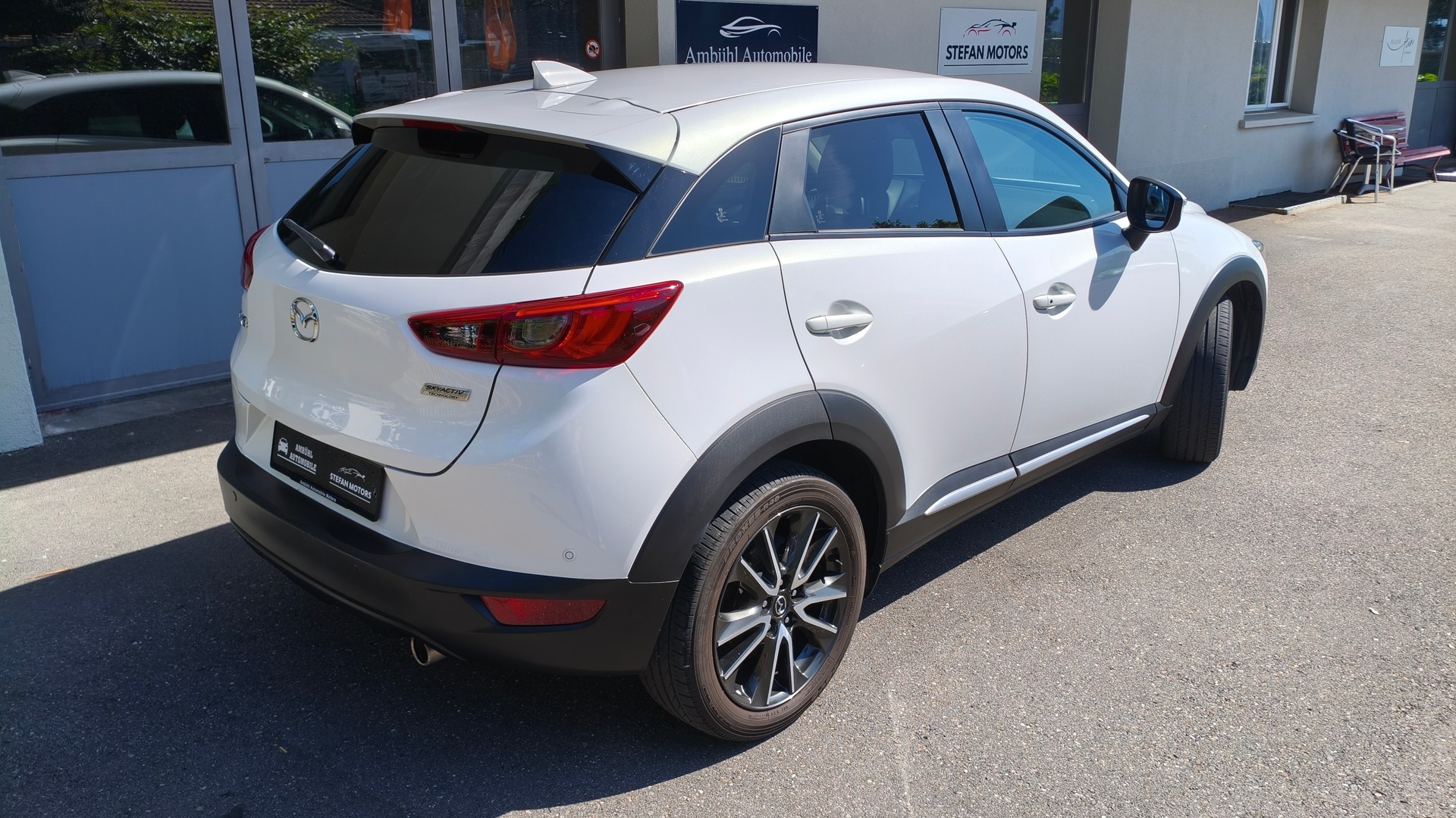 MAZDA CX-3 2.0 Revolution FWD-image-2
