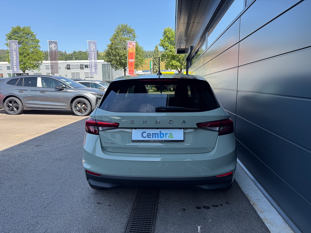 SKODA Fabia 1.0 TSI Selection DSG-image-4