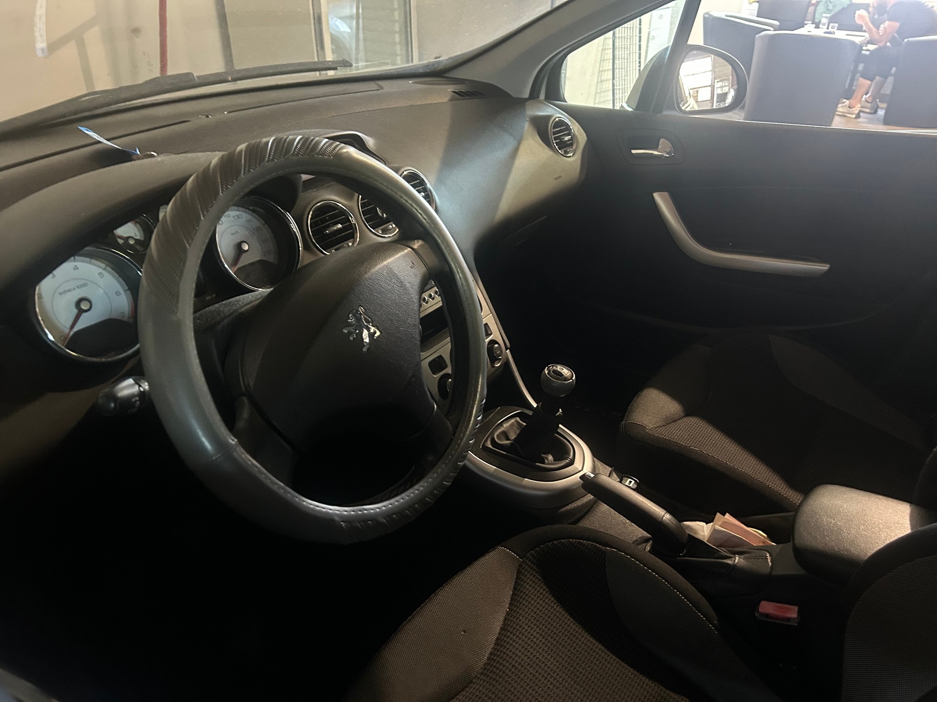 PEUGEOT 308 1.6 16V T Sport-image-5