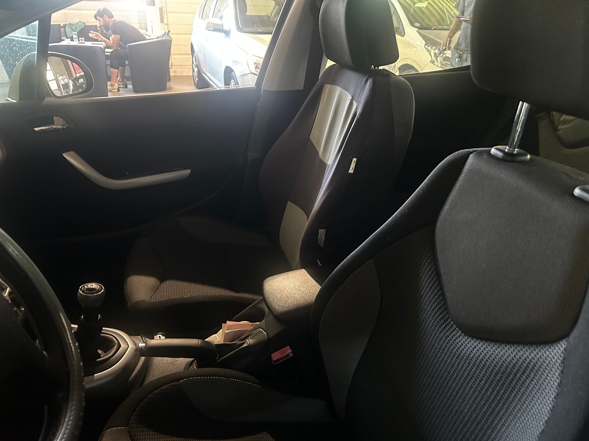 PEUGEOT 308 1.6 16V T Sport-image-6