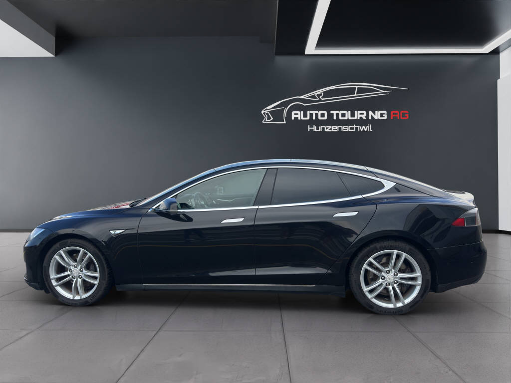 TESLA Model S 85 D-image-5