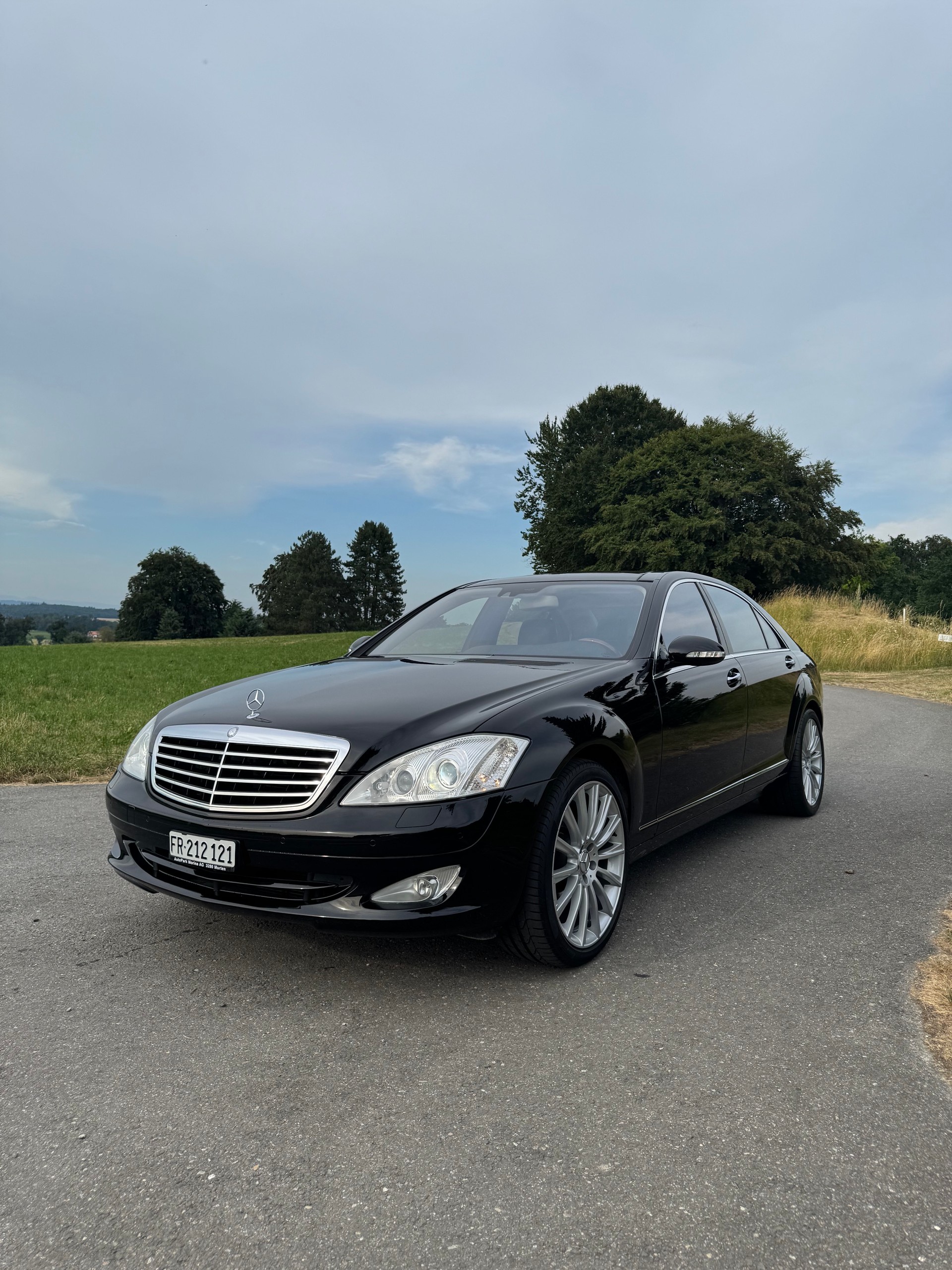 MERCEDES-BENZ S 500 V8 4matic lang-image-1