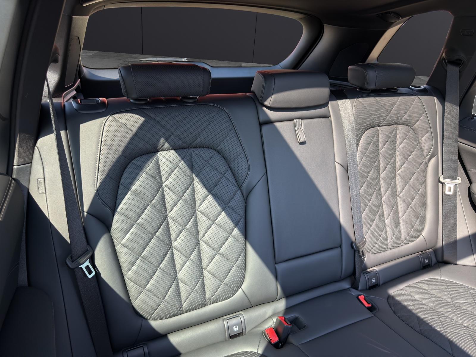 BMW X5 xDrive50e-image-11