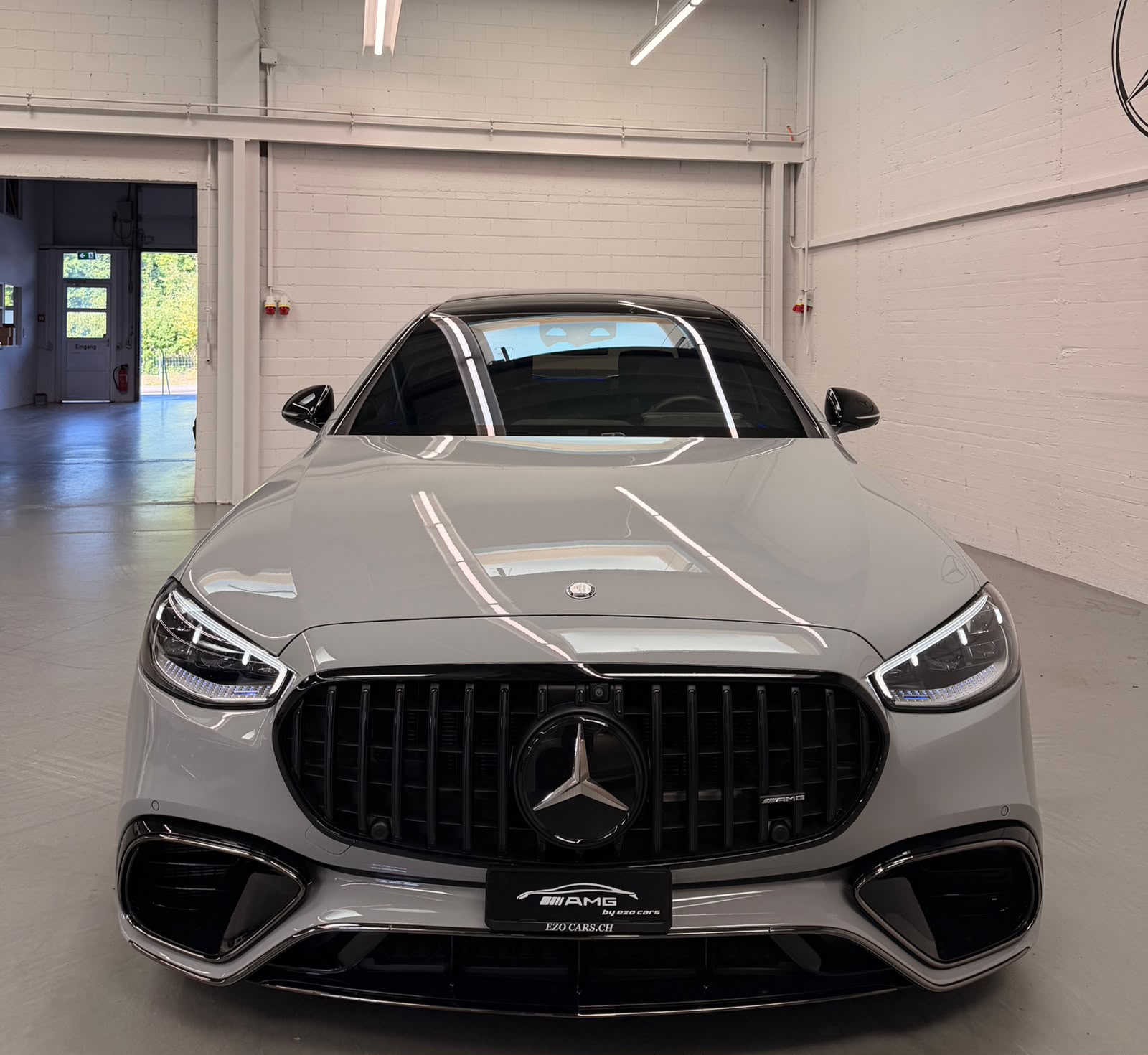 MERCEDES-BENZ S 63 AMG L 4Matic+ 9G-Tronic Edition 1 Limited Grey Black Performance Vollausstattung Gratisservice und Garantie-showroom-element-2