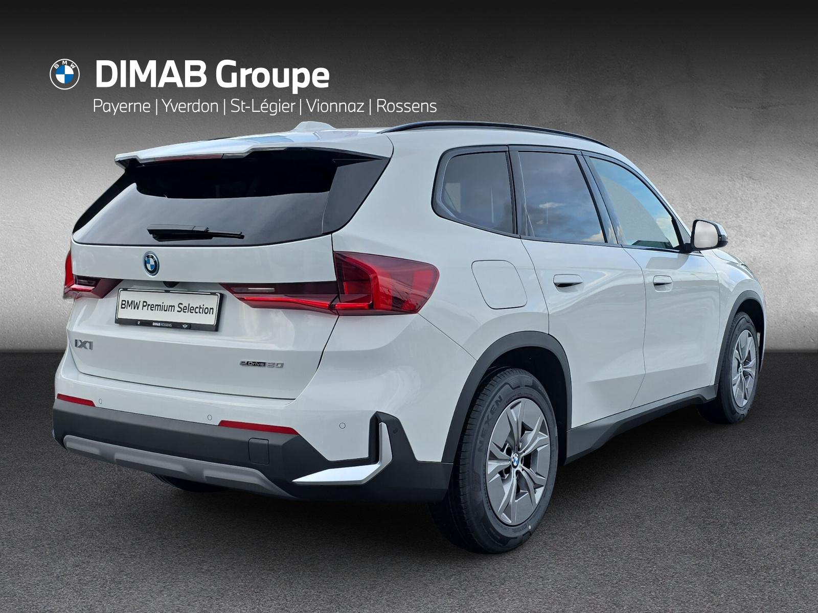 BMW iX1 eDrive 20-image-4