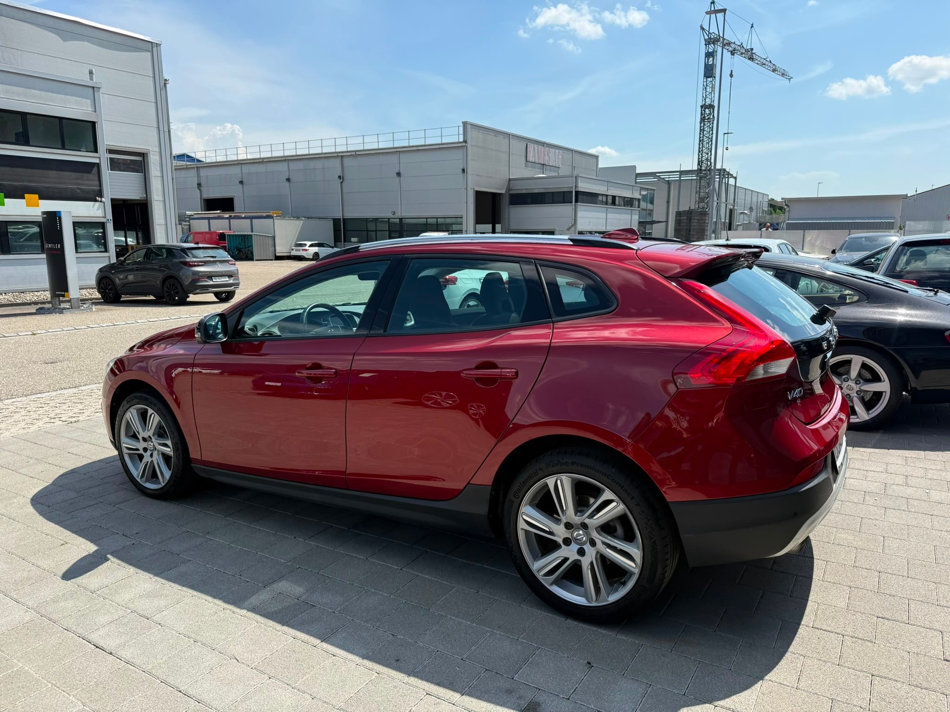 VOLVO V40 Cross Country Plus D3-image-9