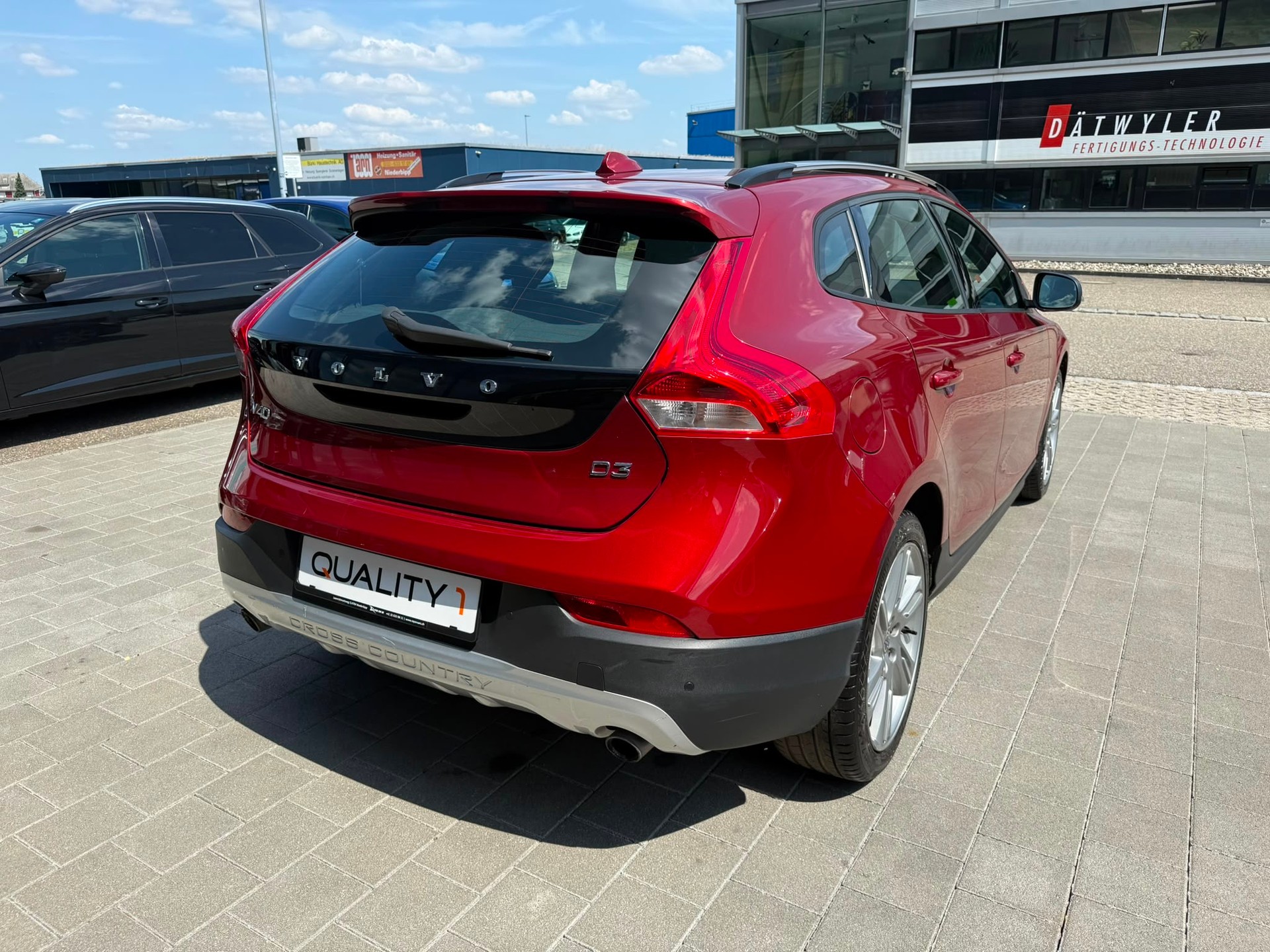 VOLVO V40 Cross Country Plus D3-image-6