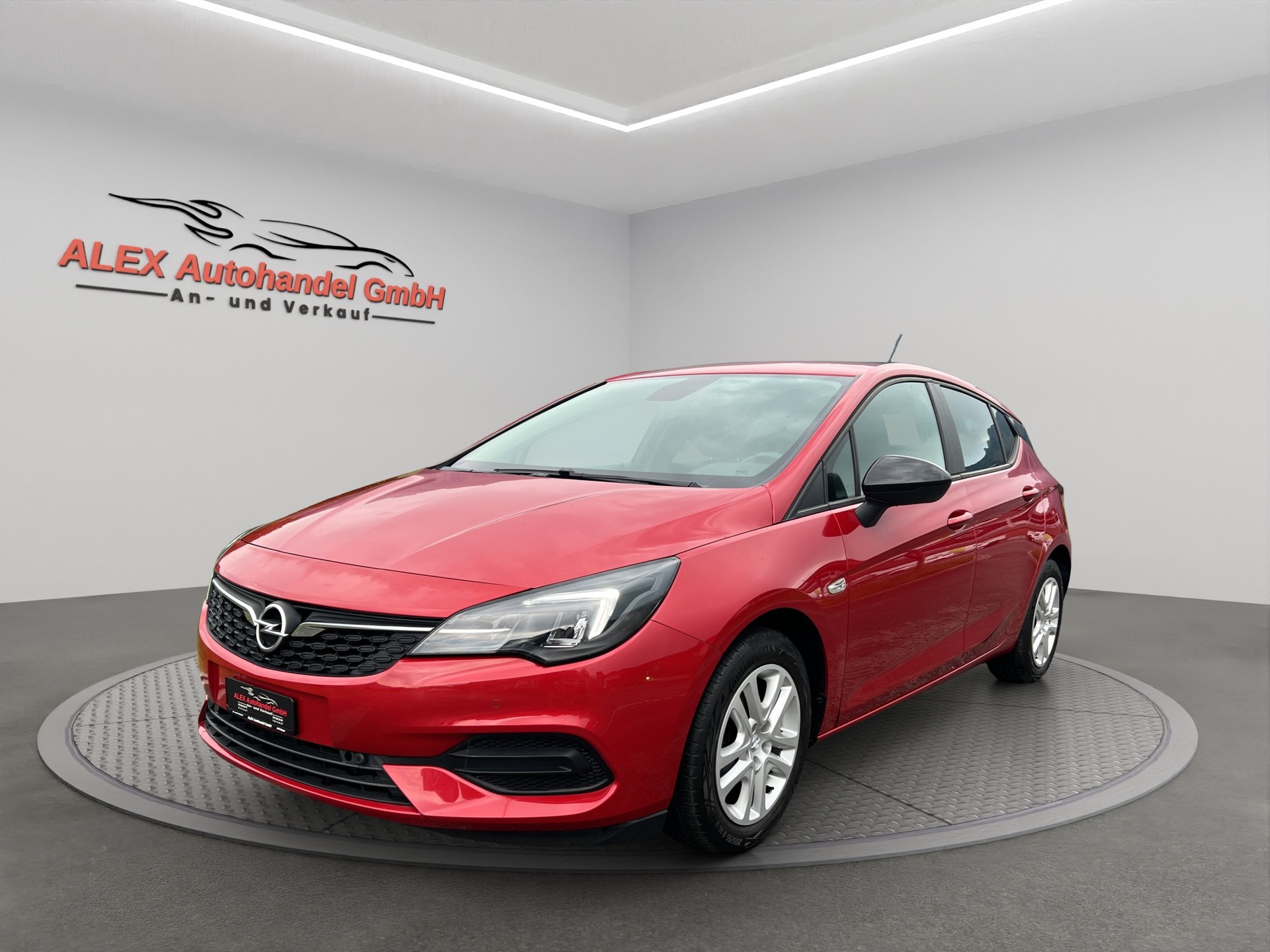 OPEL Astra 1.2i Turbo Elegance-image-0