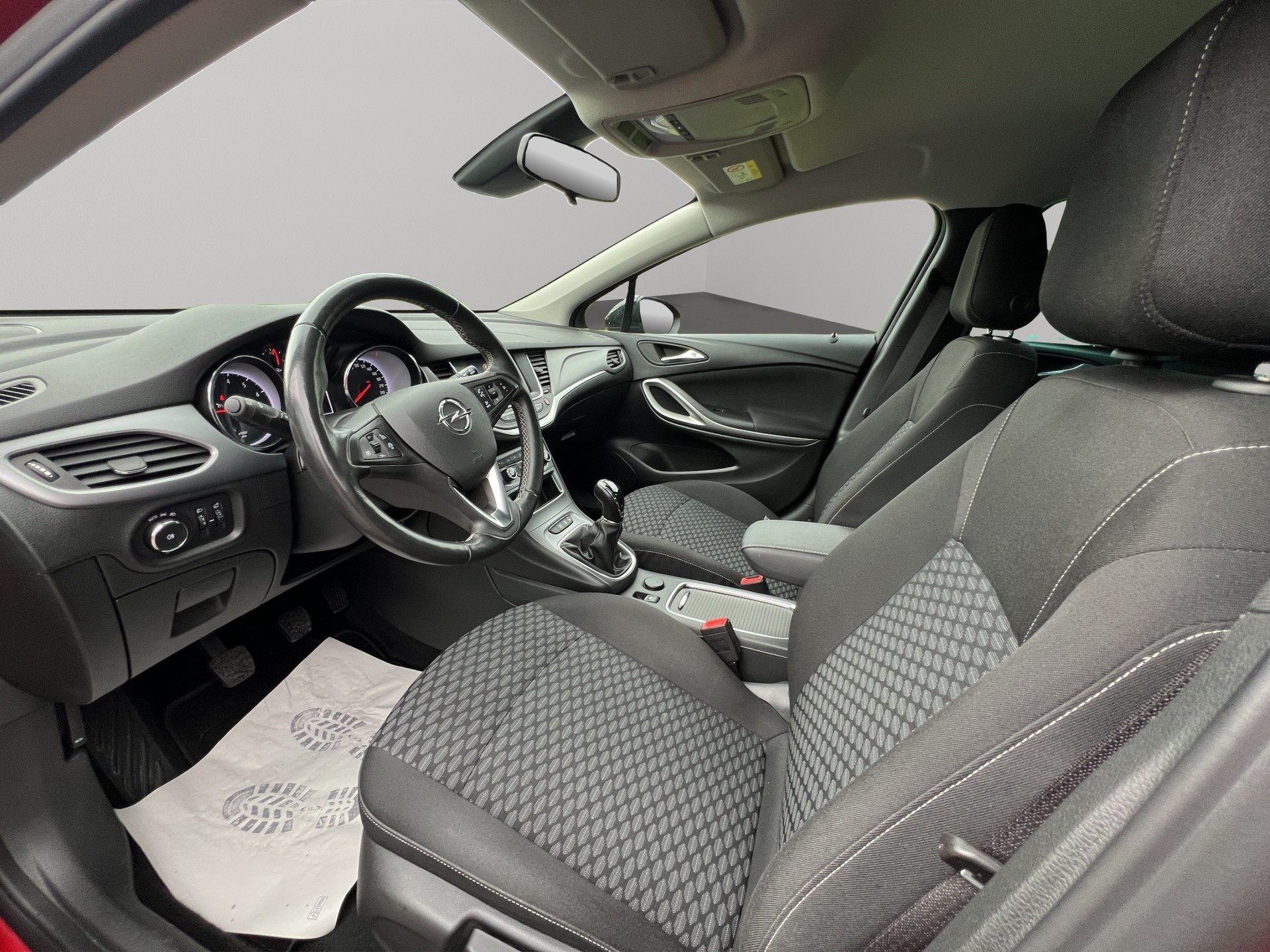 OPEL Astra 1.2i Turbo Elegance-image-9
