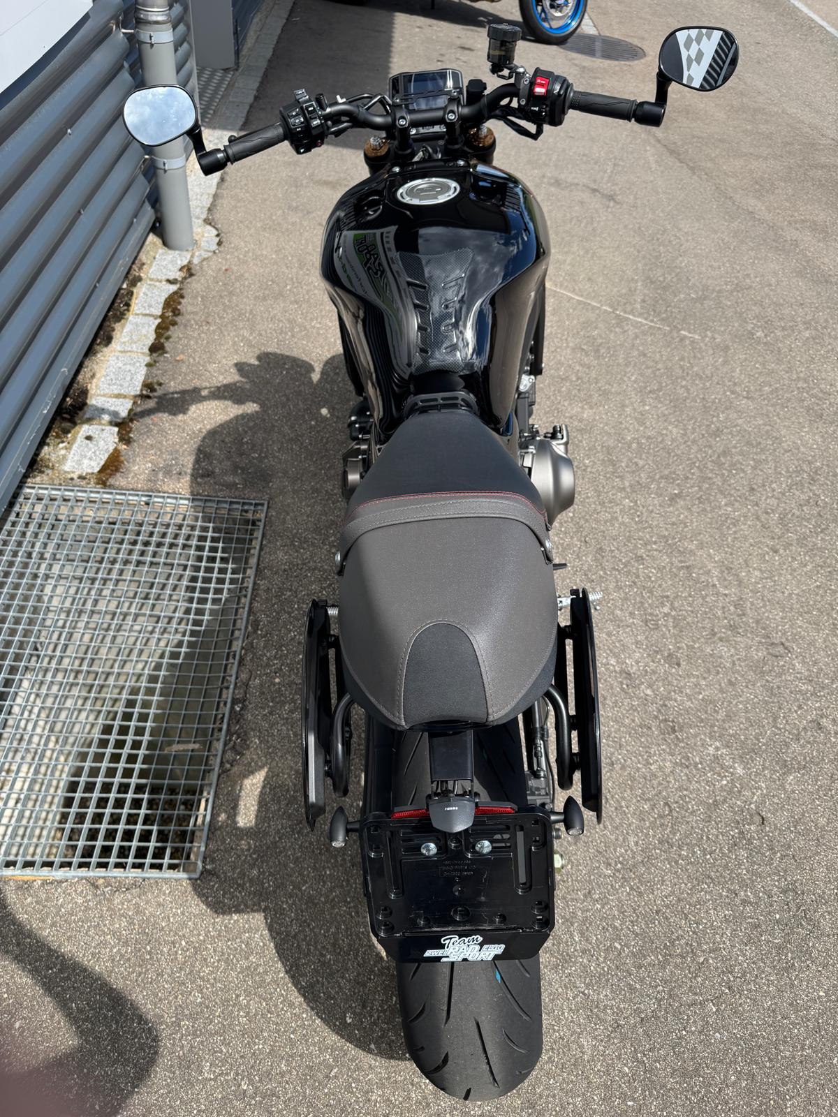 YAMAHA XSR 900-image-6