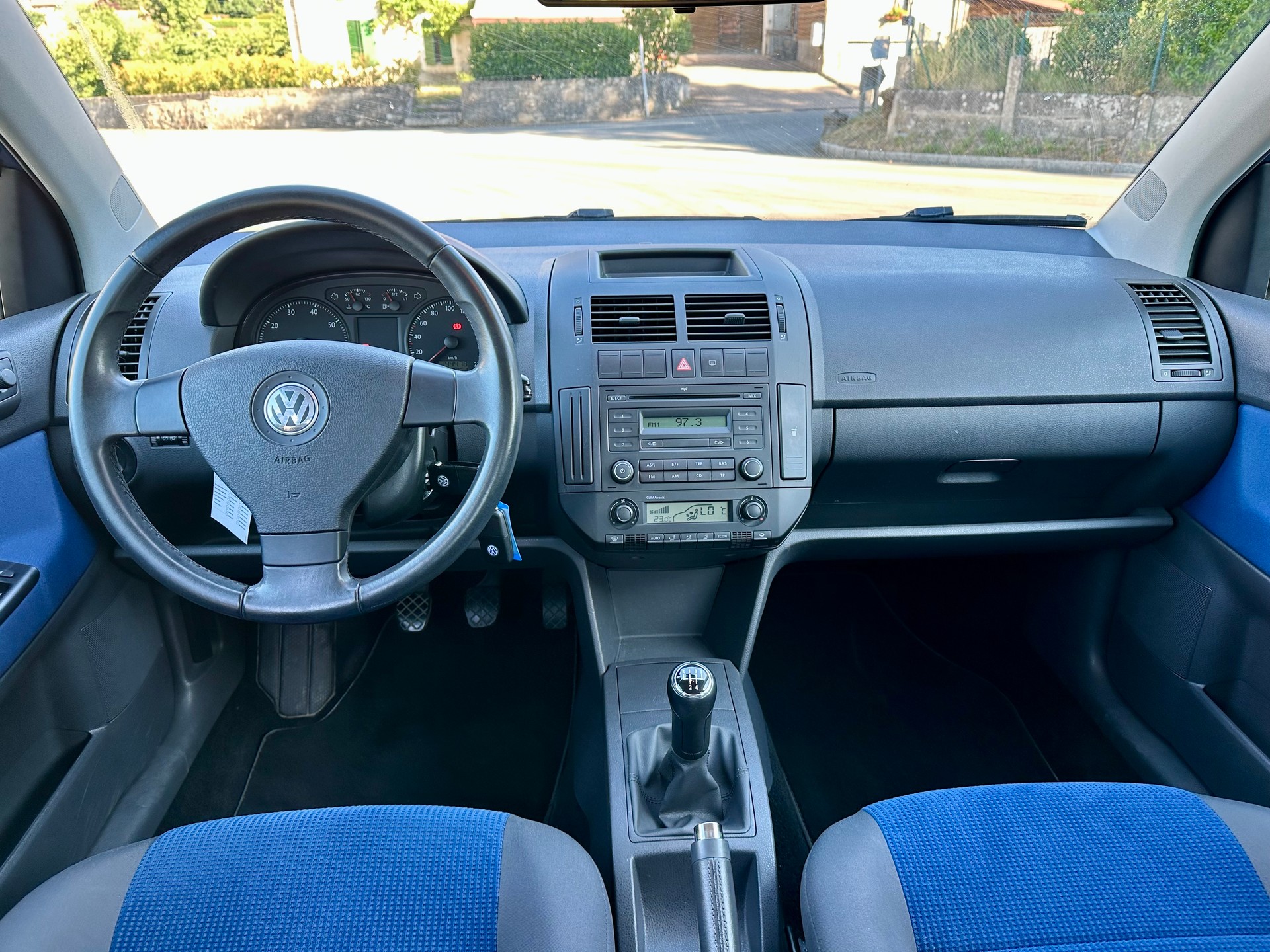 VW Polo 1.6 16V Young&Fresh-image-8