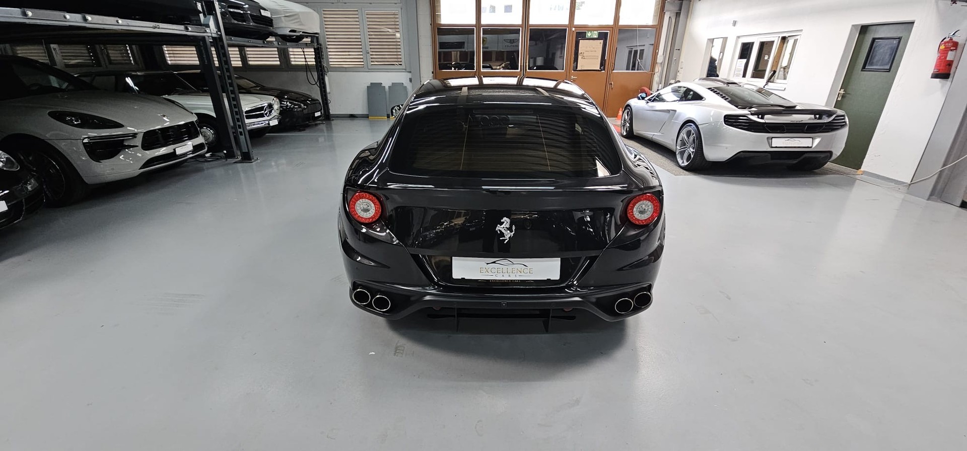 FERRARI FF-image-4