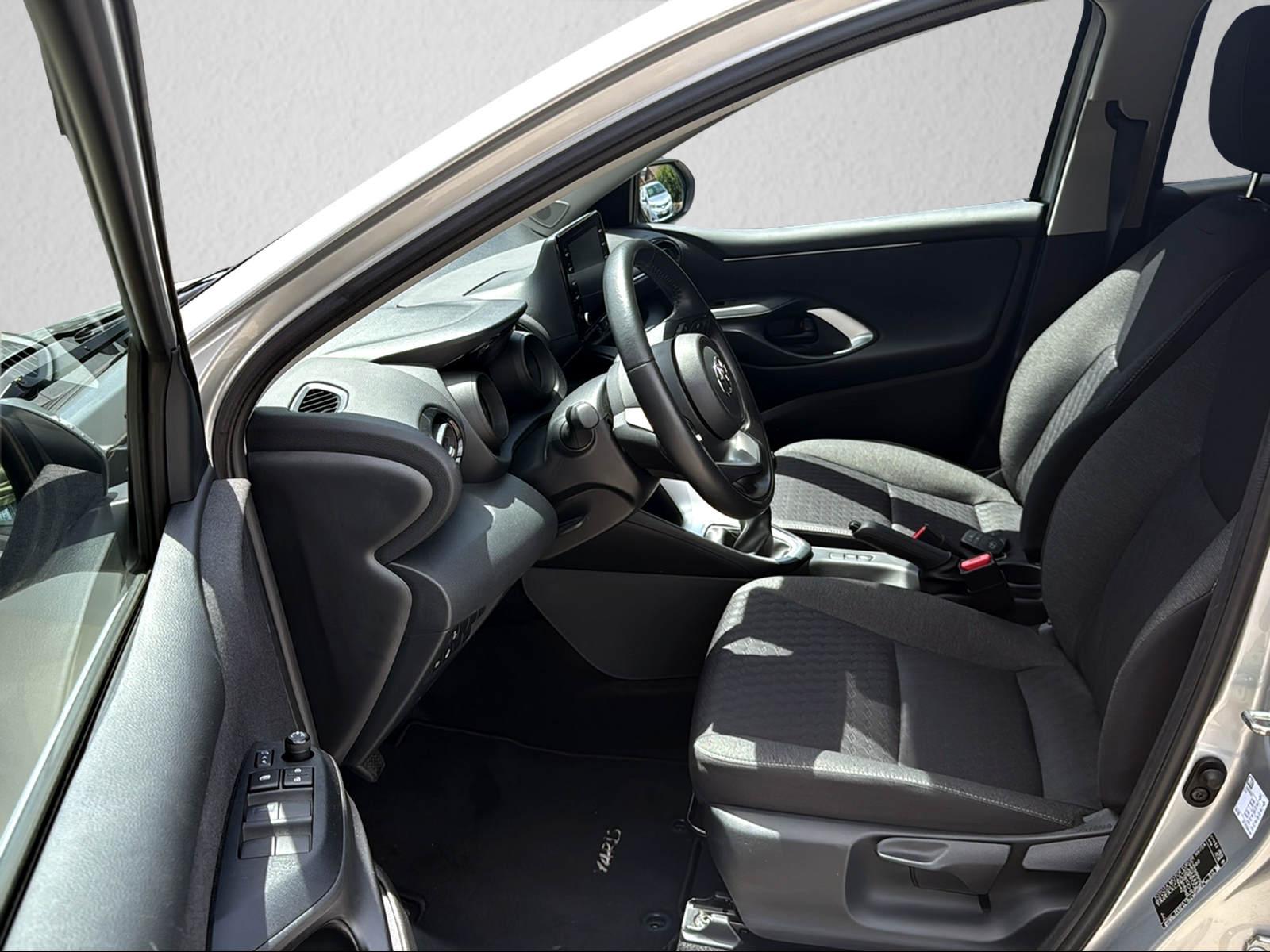 TOYOTA Yaris 1.5 VVT-iE Trend-image-2